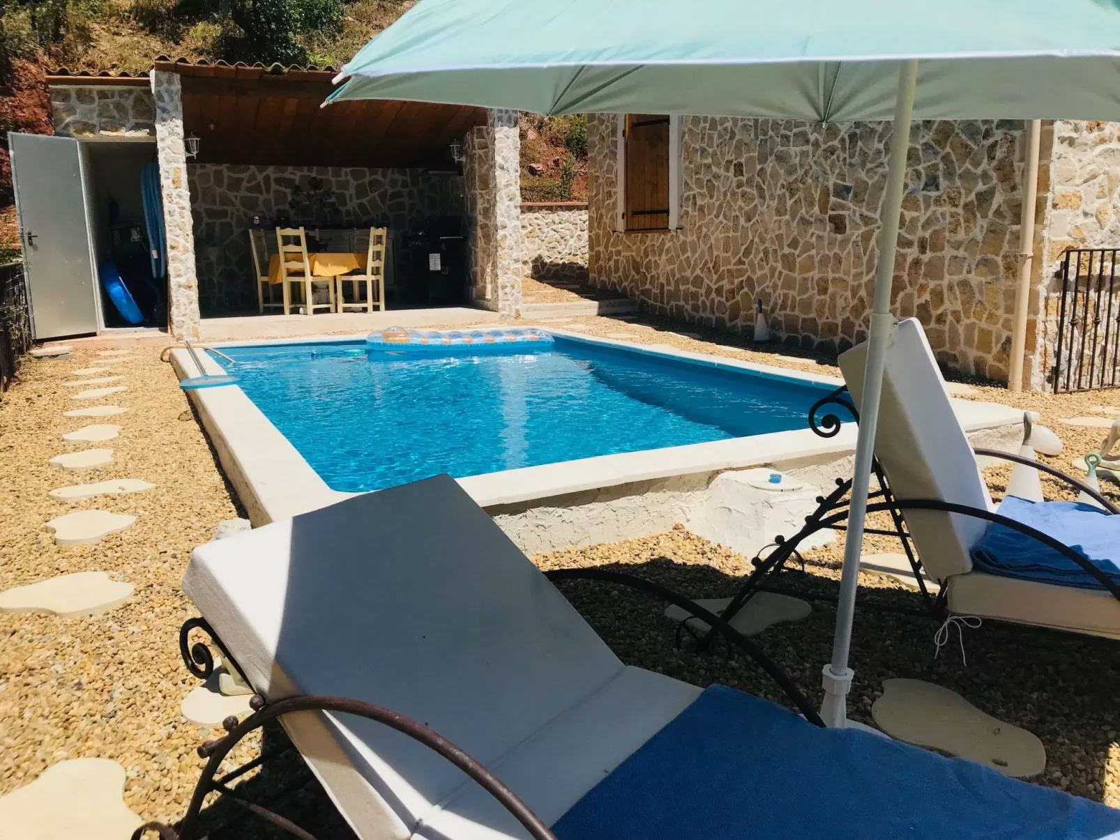 Villa "Les Alloes" - Draußen