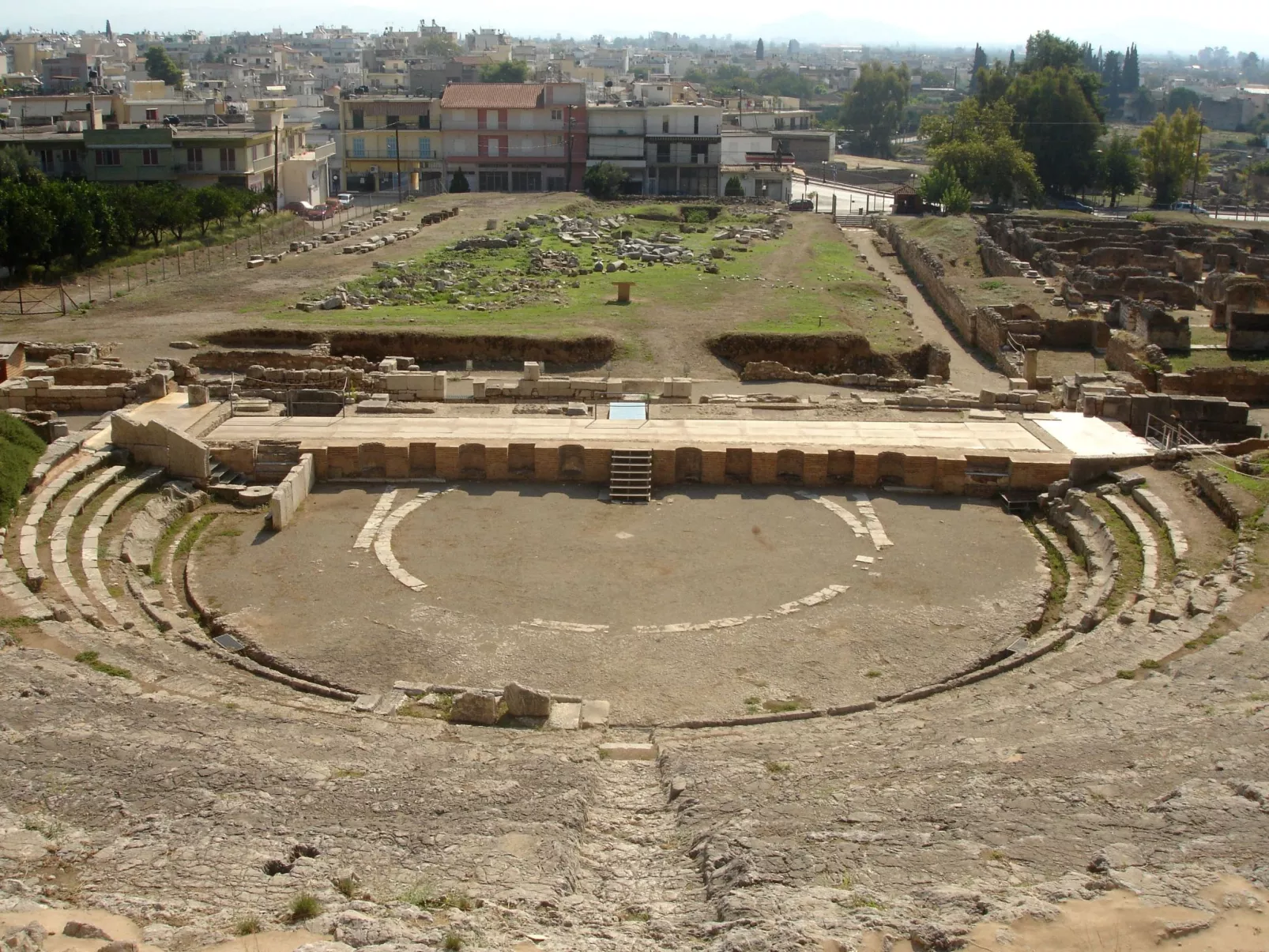Schöne Ferienwohnung mit Meerblick in Kiveri-Dehors