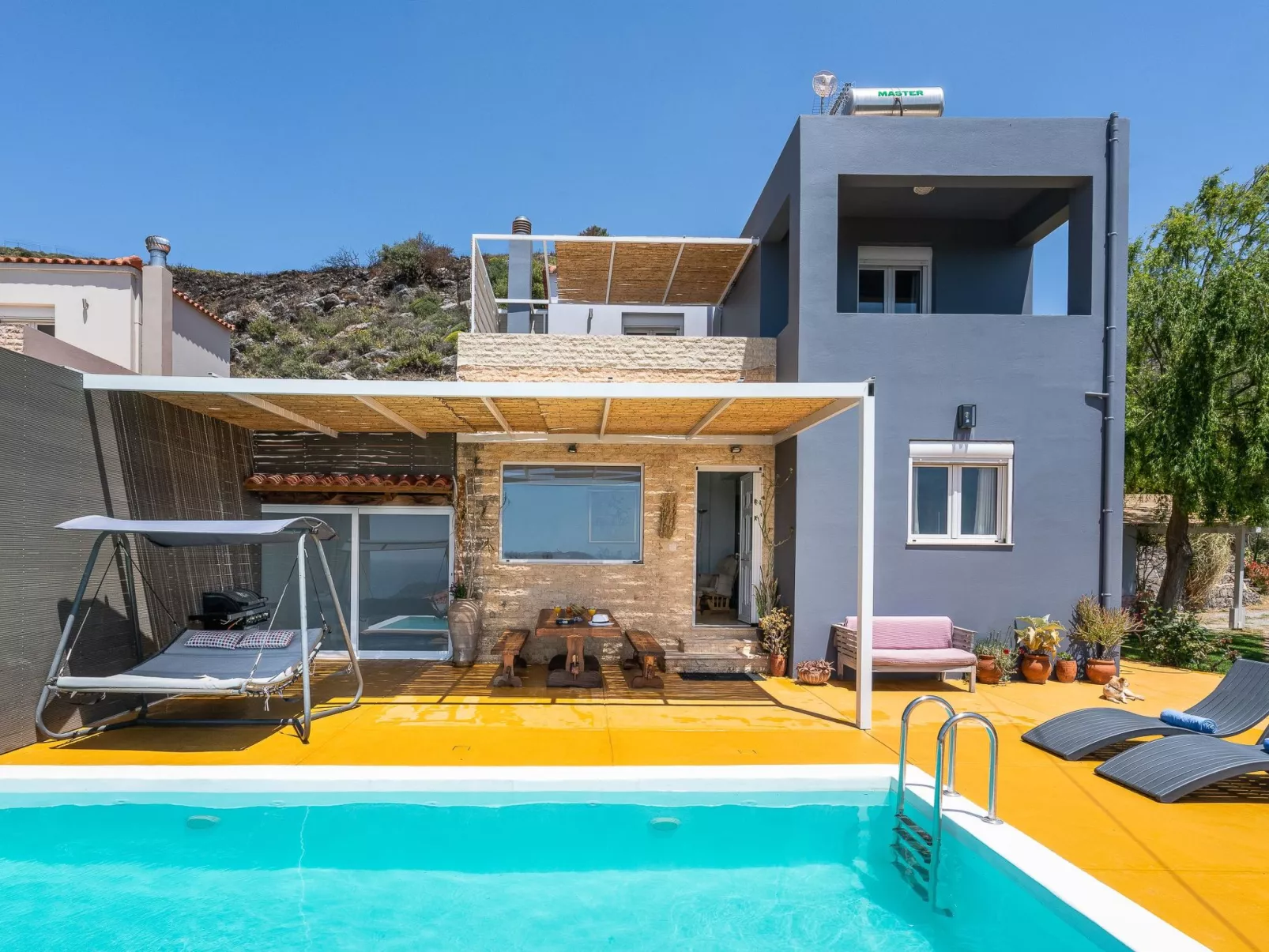 "Mirthios Panorama"-Inside