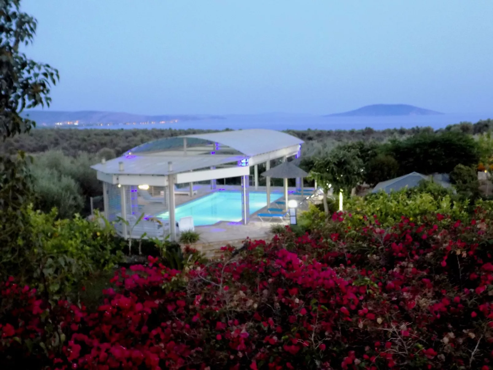 "Villa Rodon" mit privatem Pool-Dehors