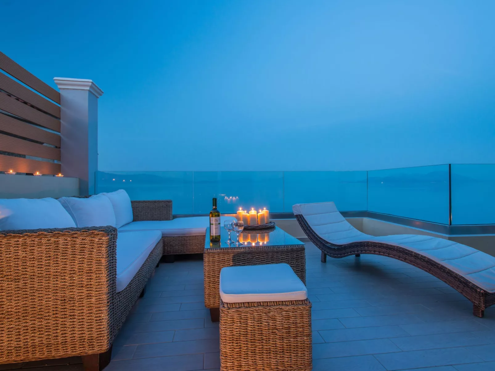 Diamante beachfront suite B-Drinnen