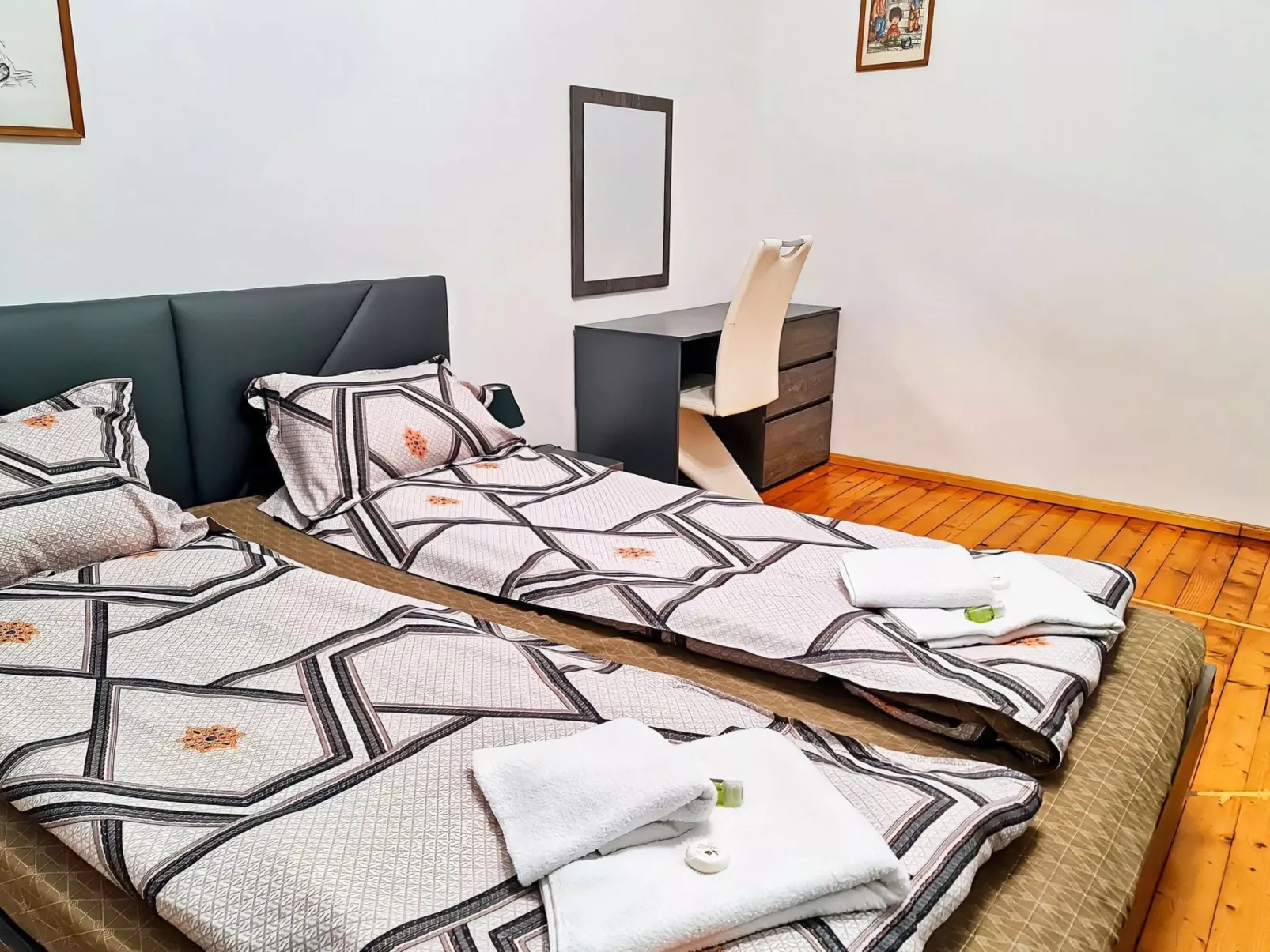 Komfort-Suite im Zentrum von Sofia, zwei Schlafzimmer, acc - Dedans