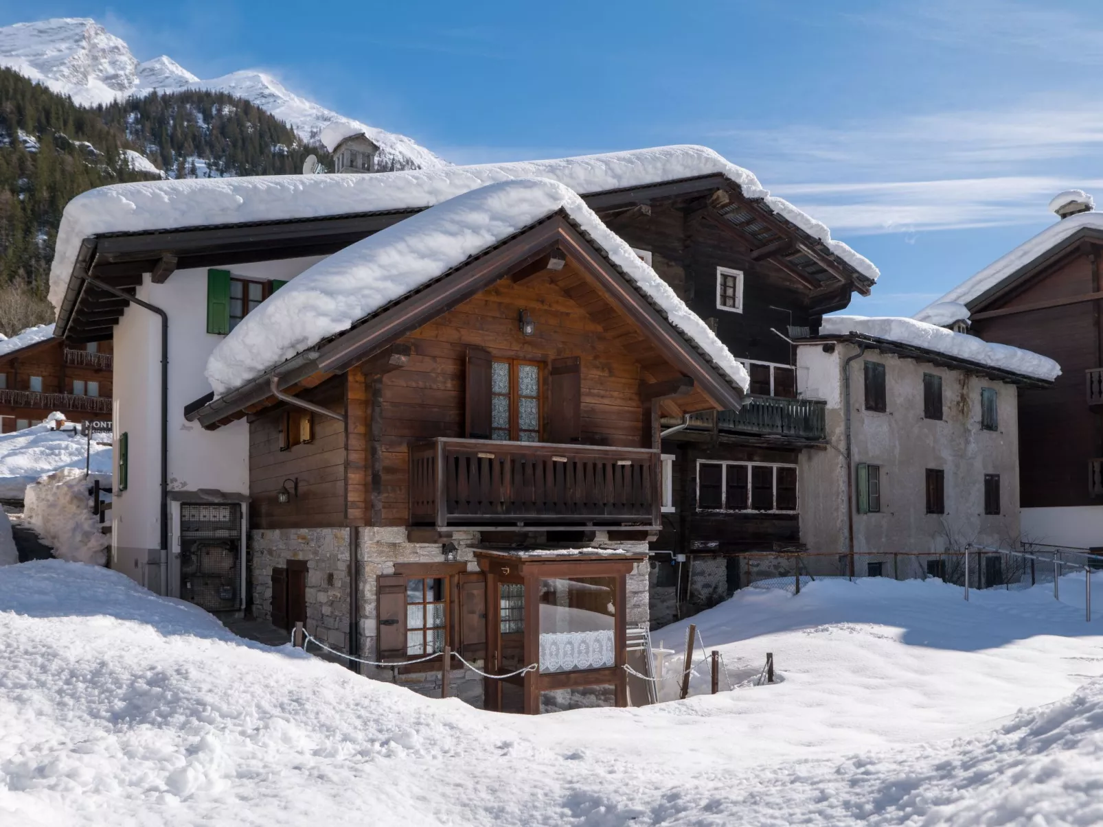 Wohnung im Dorfzentrum Ronco 2-Draußen
