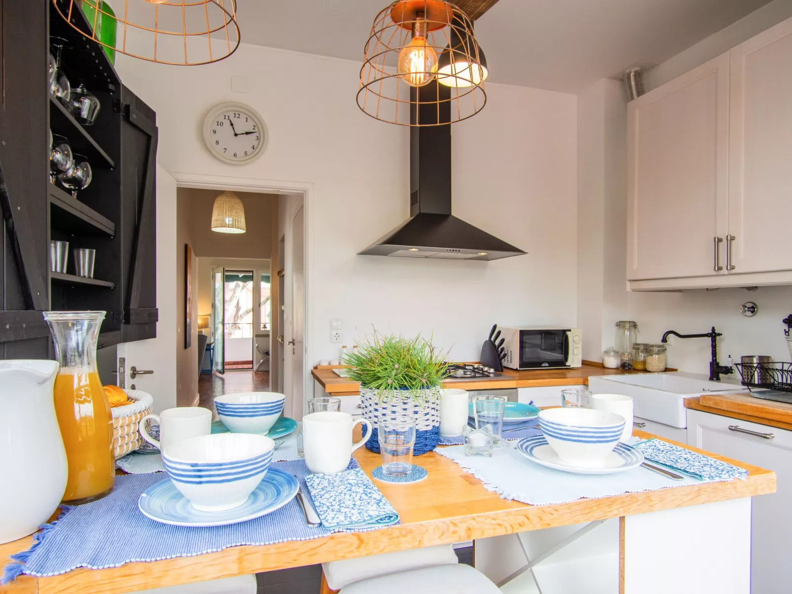 Neue, lichtdurchflutete Wohnung im Zentrum-Dedans