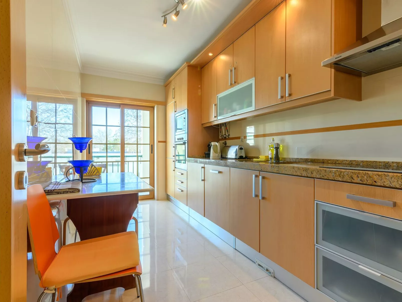 Carcavelos Strand-Inside