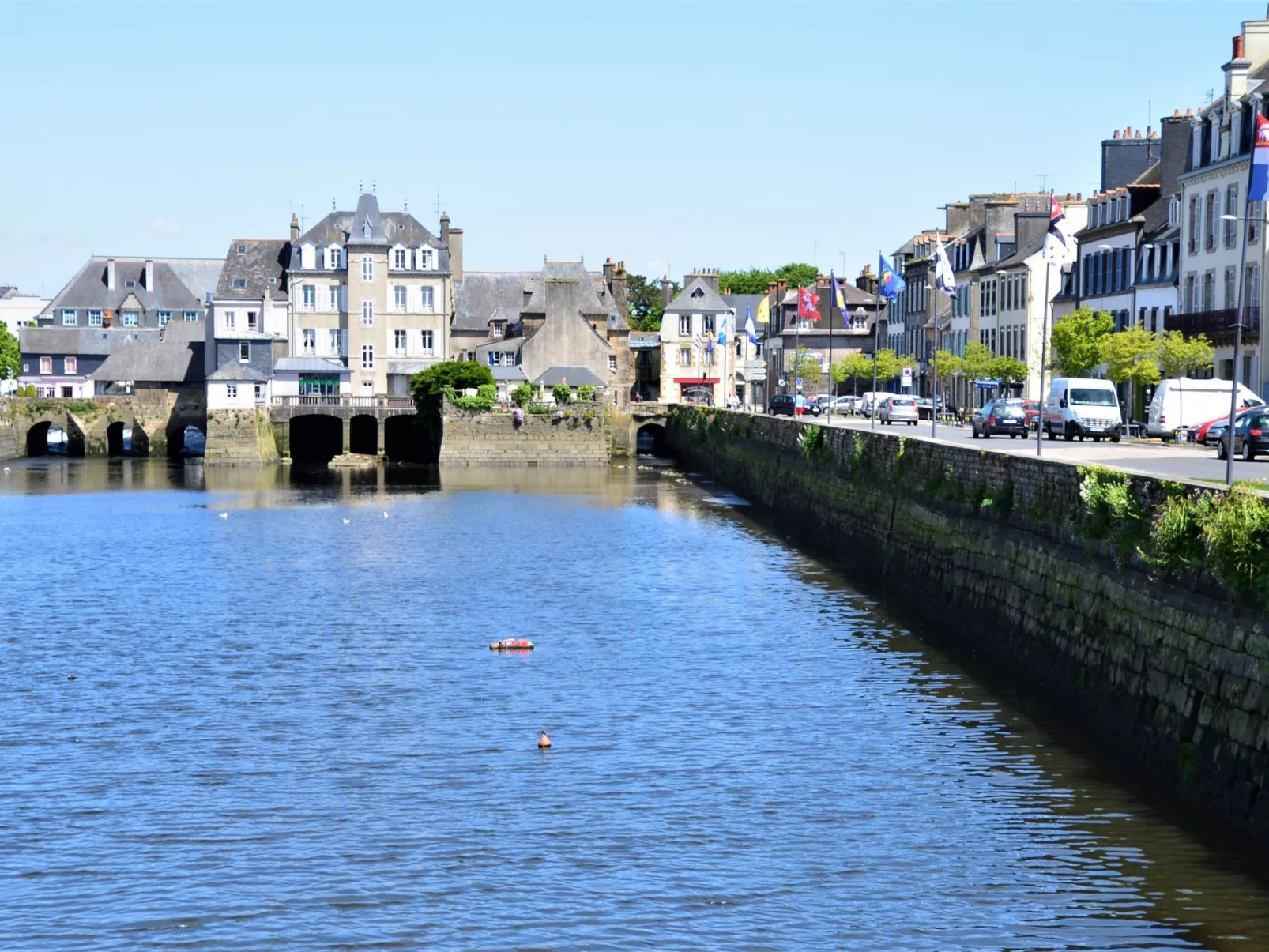 "La Maison du Quai" (Das Haus am Kai)-Outside