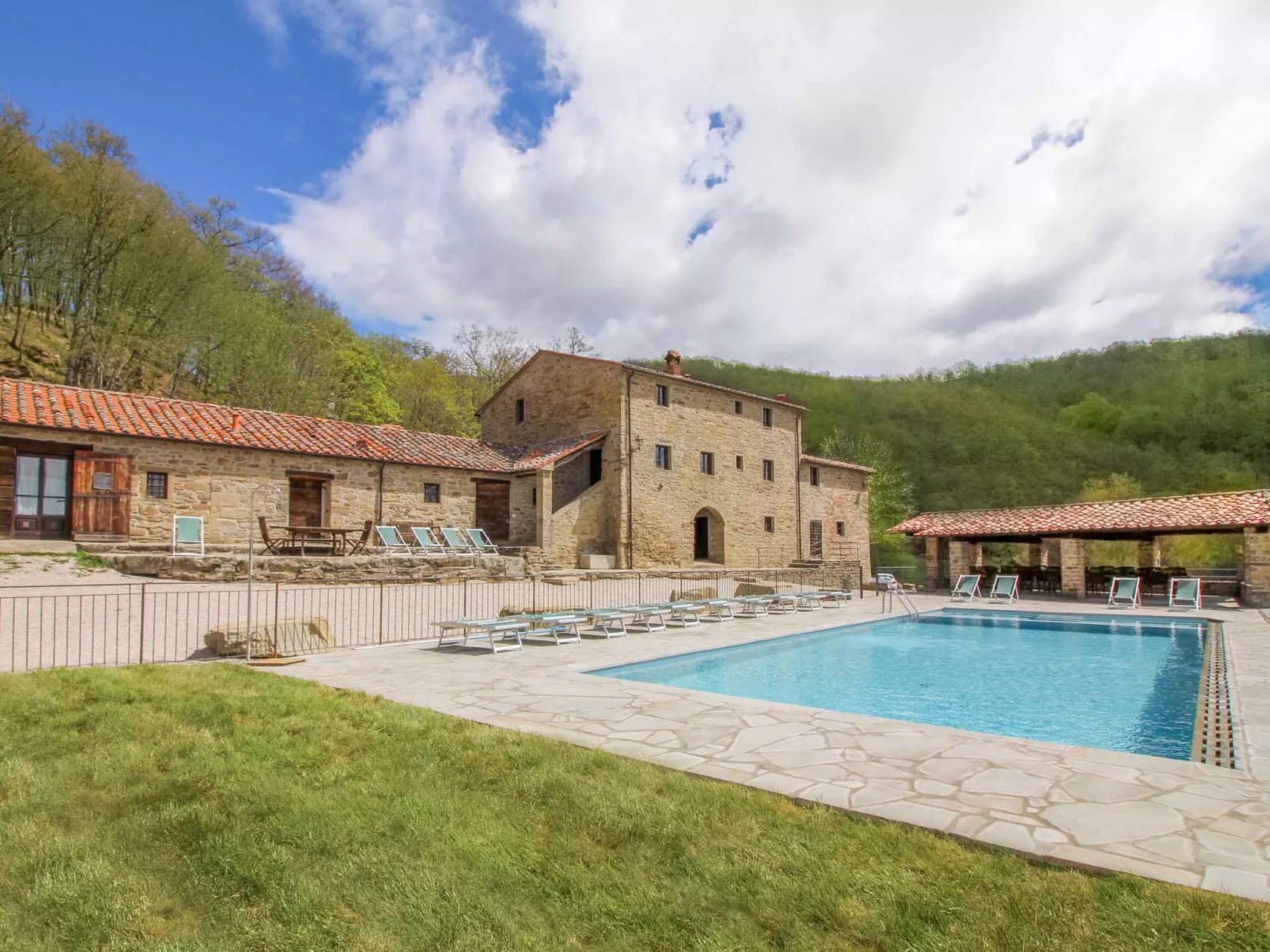 Bauernhaus Borgo Santarsa-Outside