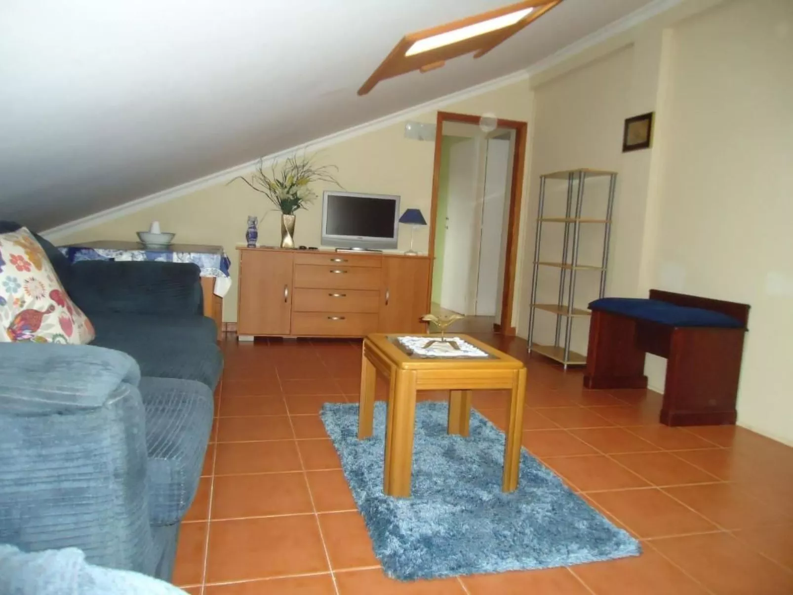 Geräumiges Haus in der Nähe von Angra do Heroismo-Drinnen