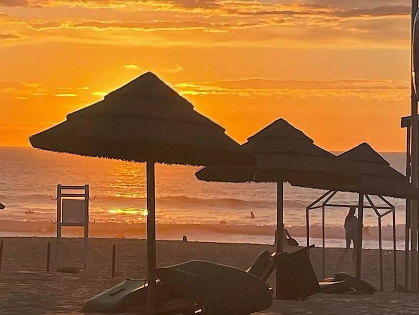 Villa Azinhança do Mar-Dehors