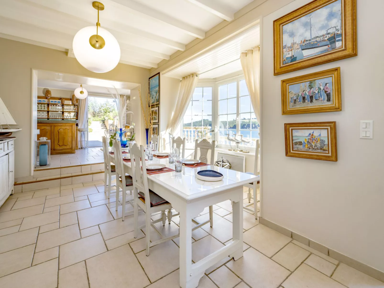 Villa "Ker House" mit Blick auf das Wasser-Inside