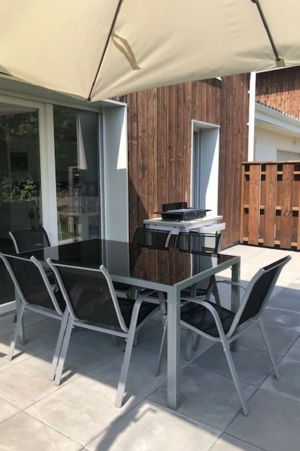 "Seepferdchen des Beckens"-Outside