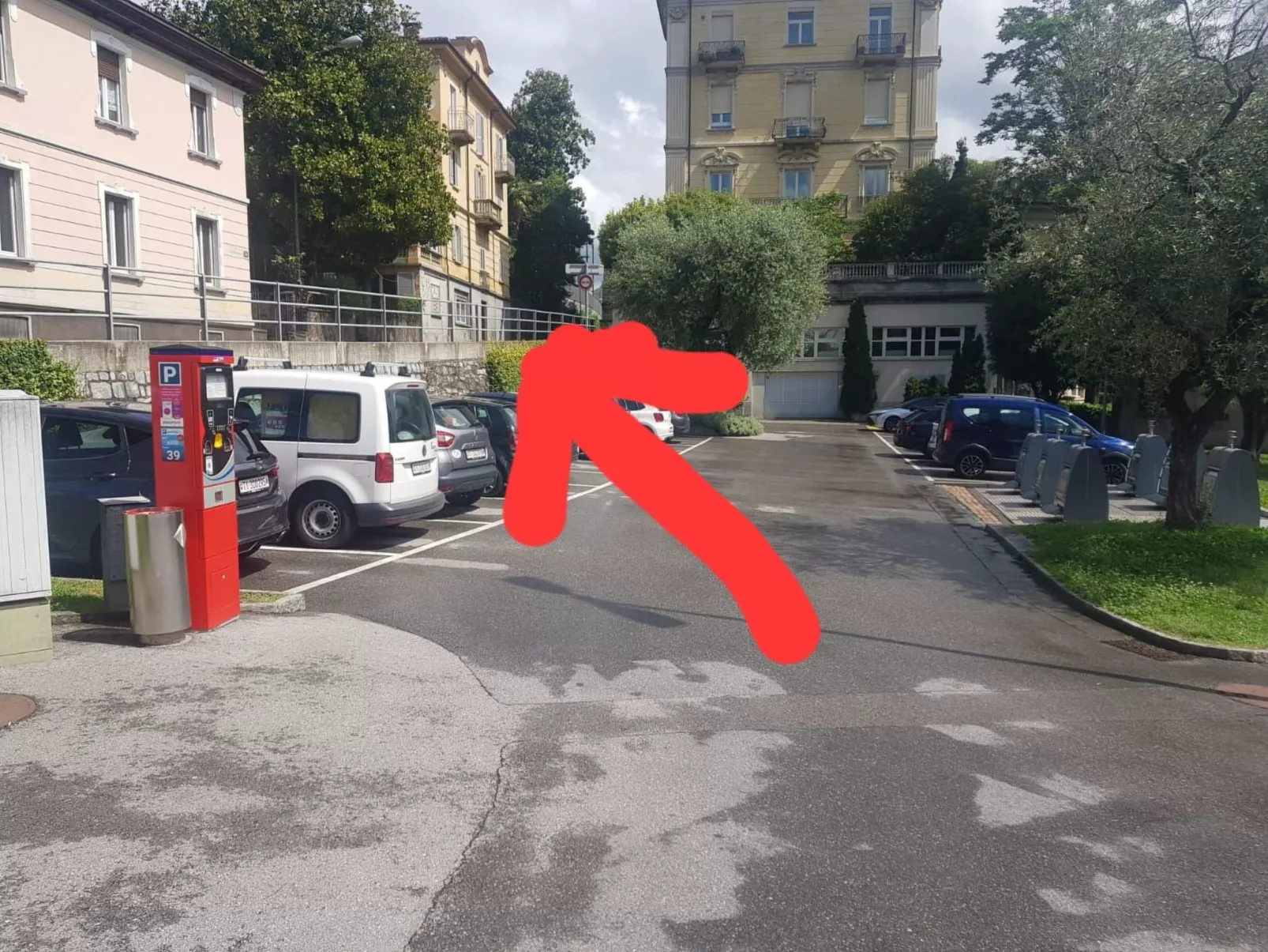 Mit Blick auf das Wasser-Dehors