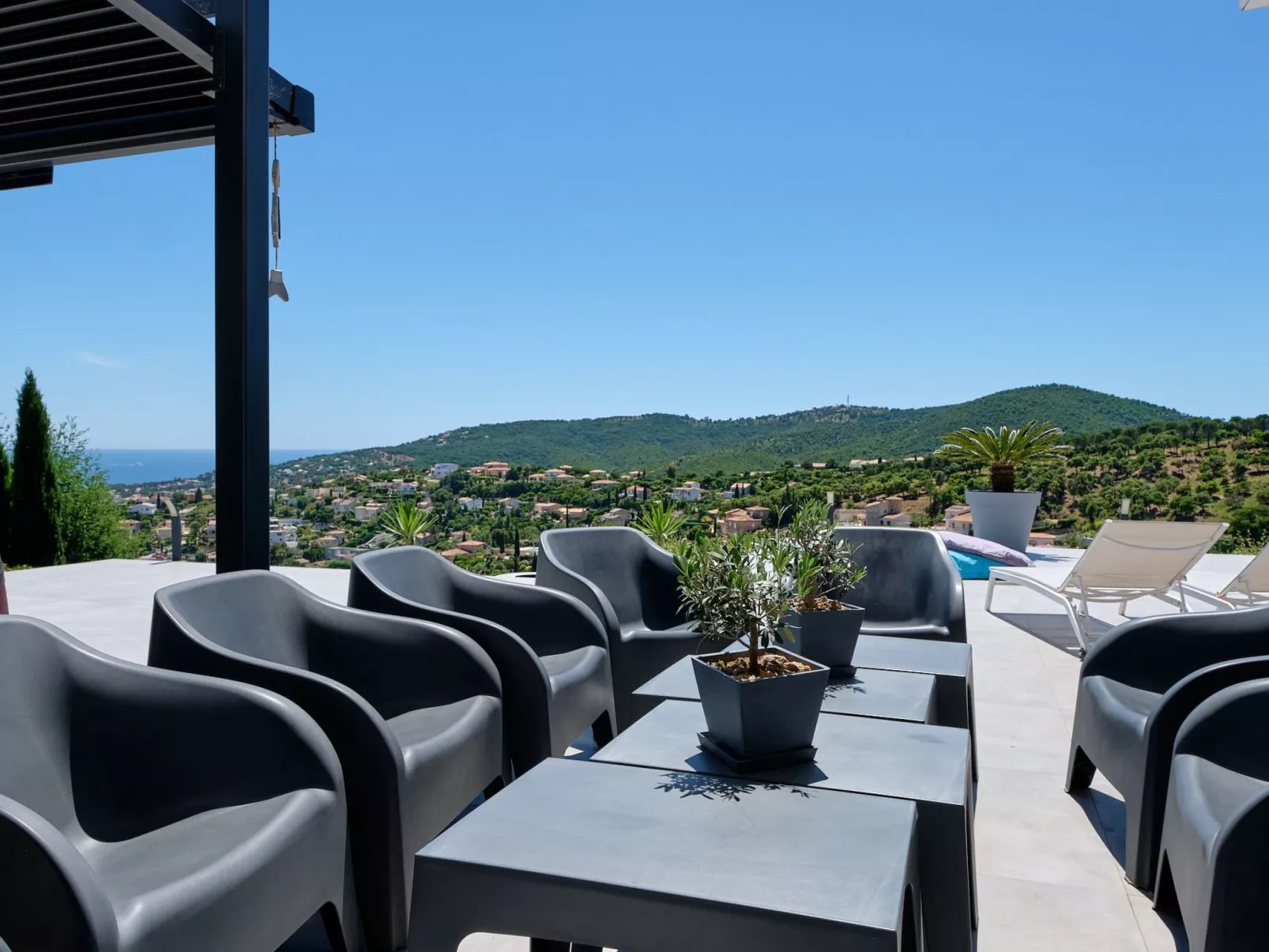 950m vom Meer, herrlicher MEERESBLICK, Pool, Jac-Draußen