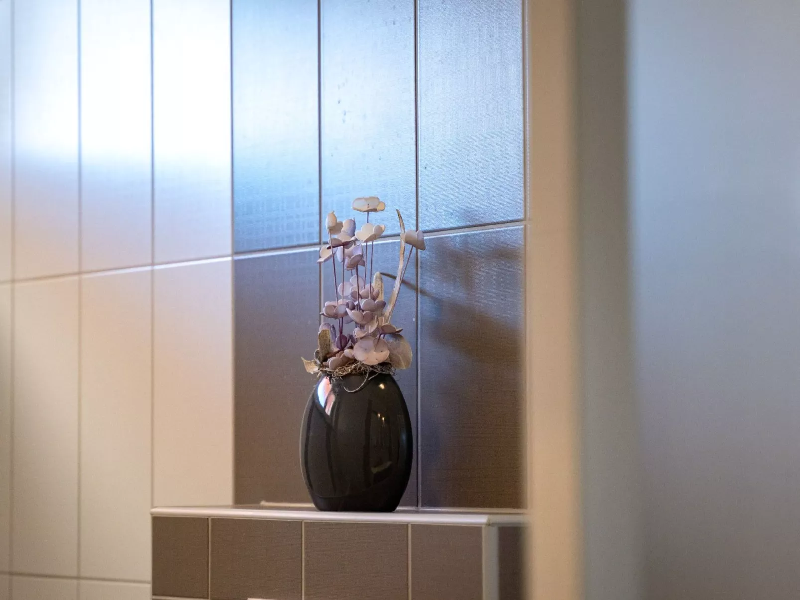 Appartement mit Blick auf das Wasser-Image-tags.info