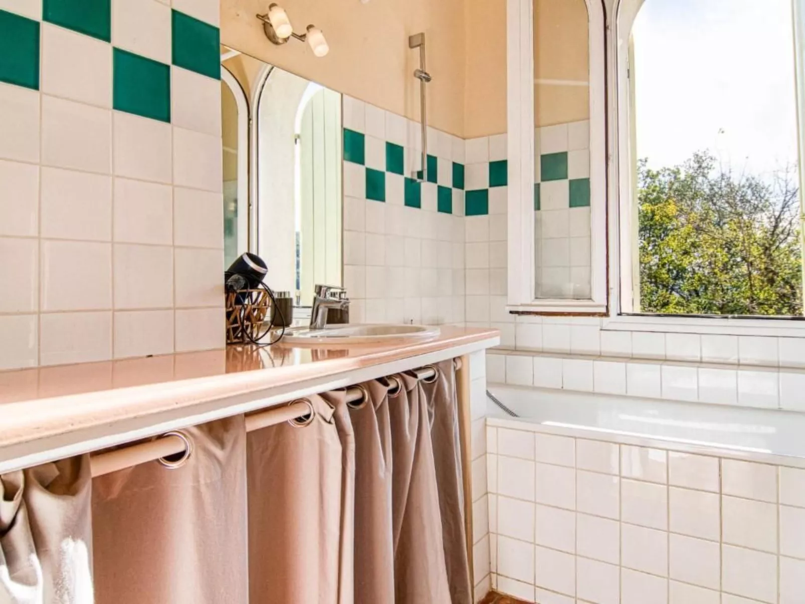 In Draguignan, Côte d'Azur-Inside