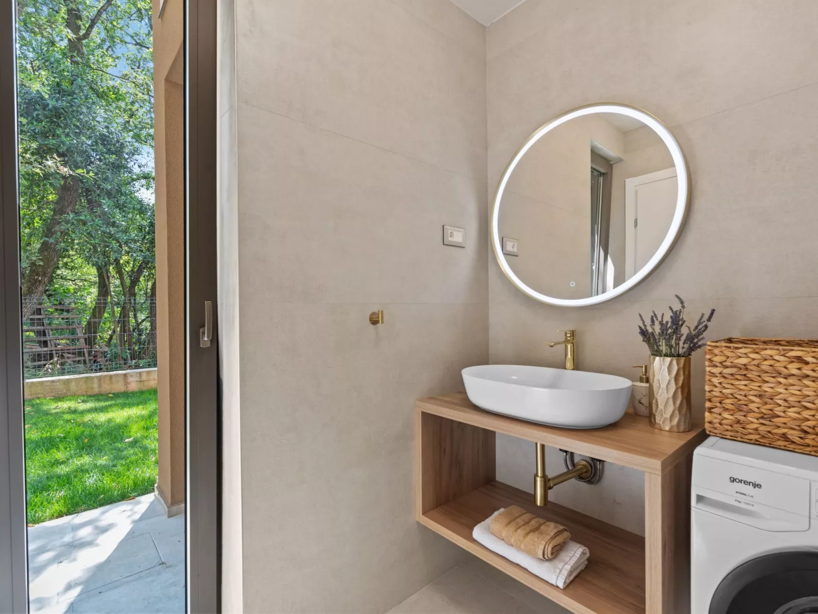 Luxuriöse Waldvilla mit beheiztem Pool in Kroatien-Dehors