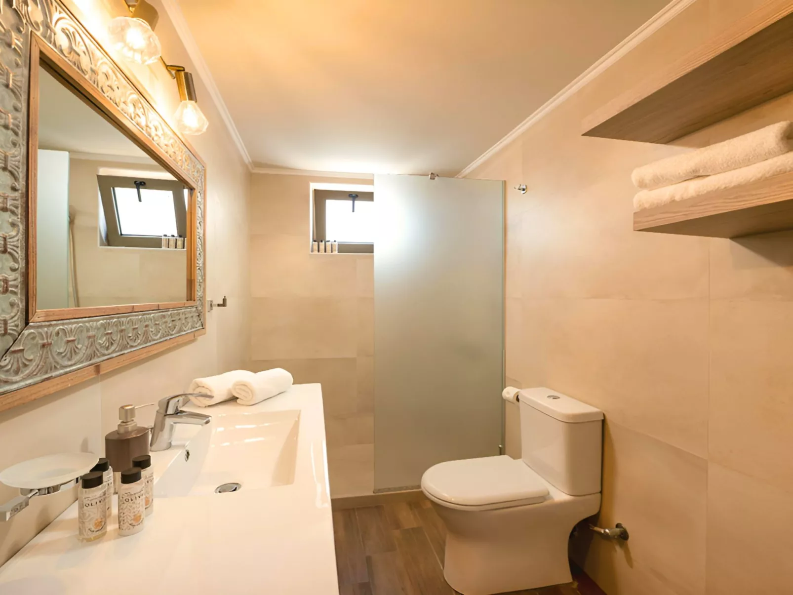 Capaka Villa Privater Pool-Inside