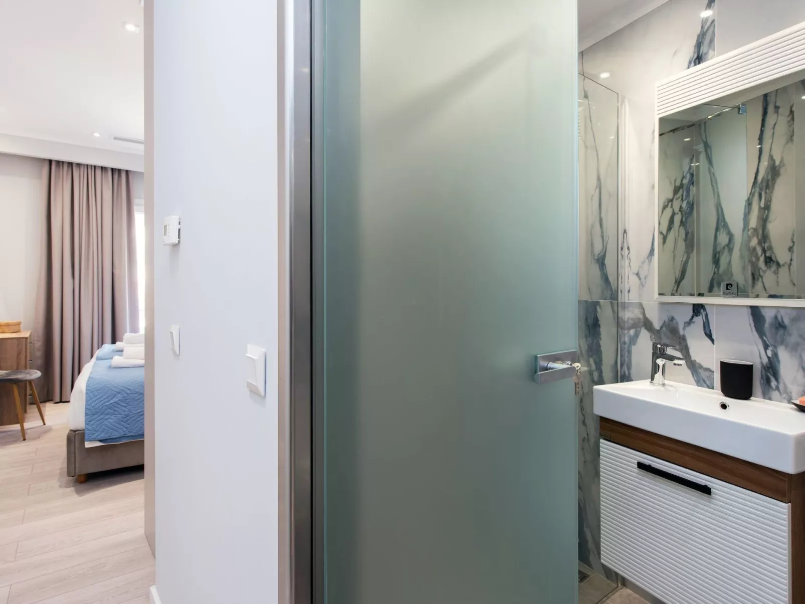 Elegantes Apartment mit zwei Schlafzimmern in Kassiopi-Inside