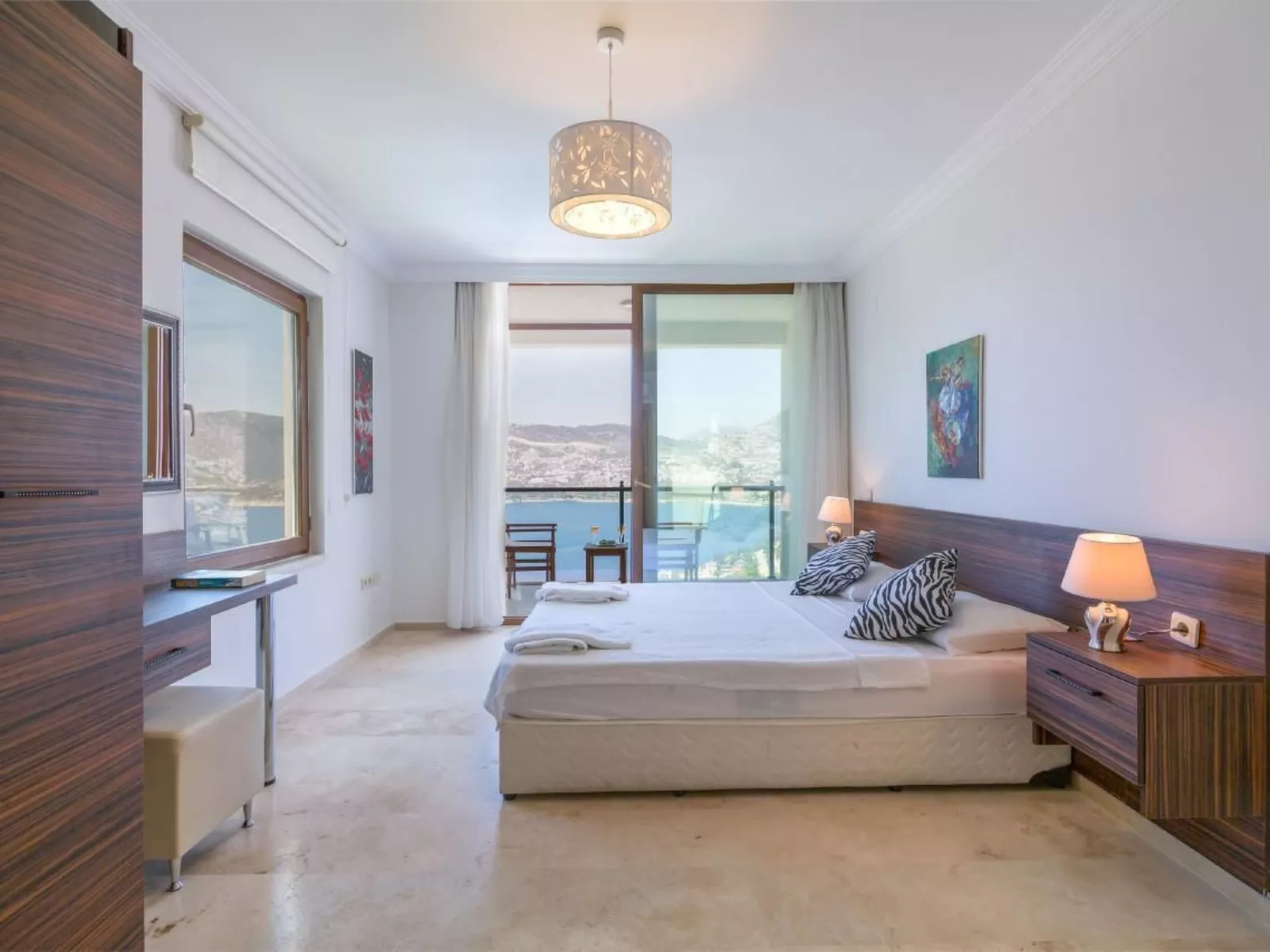 Luxuriöse Villa mit atemberaubendem Meerblick-Inside