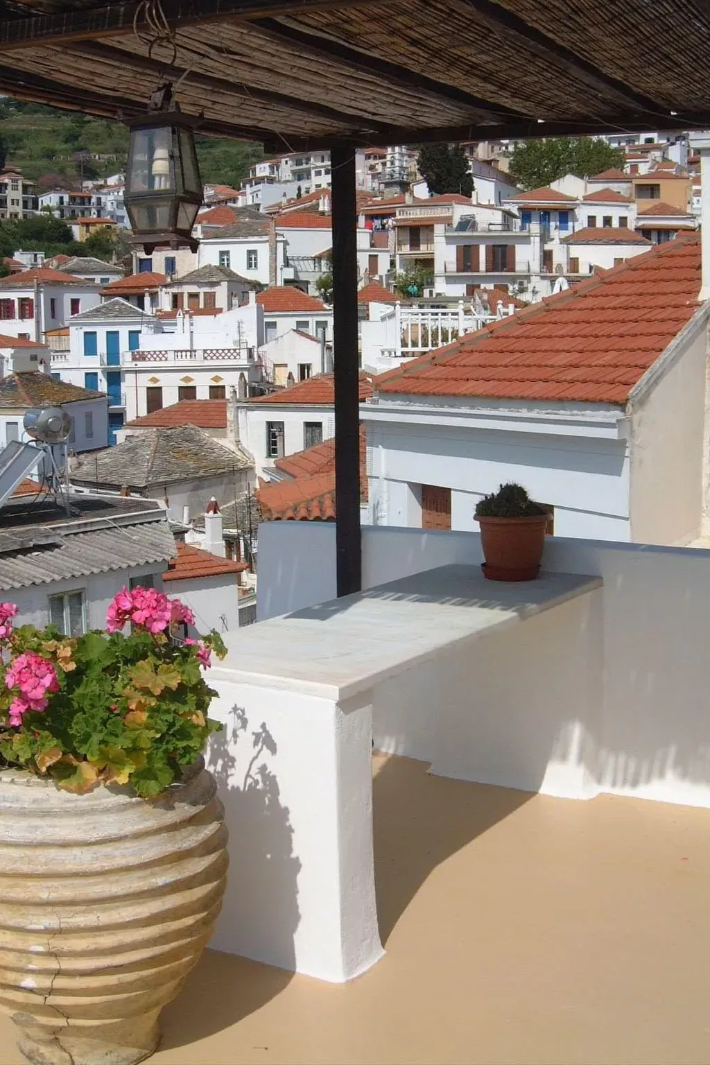 In Skopelos mit Grill und Terrasse-Outside