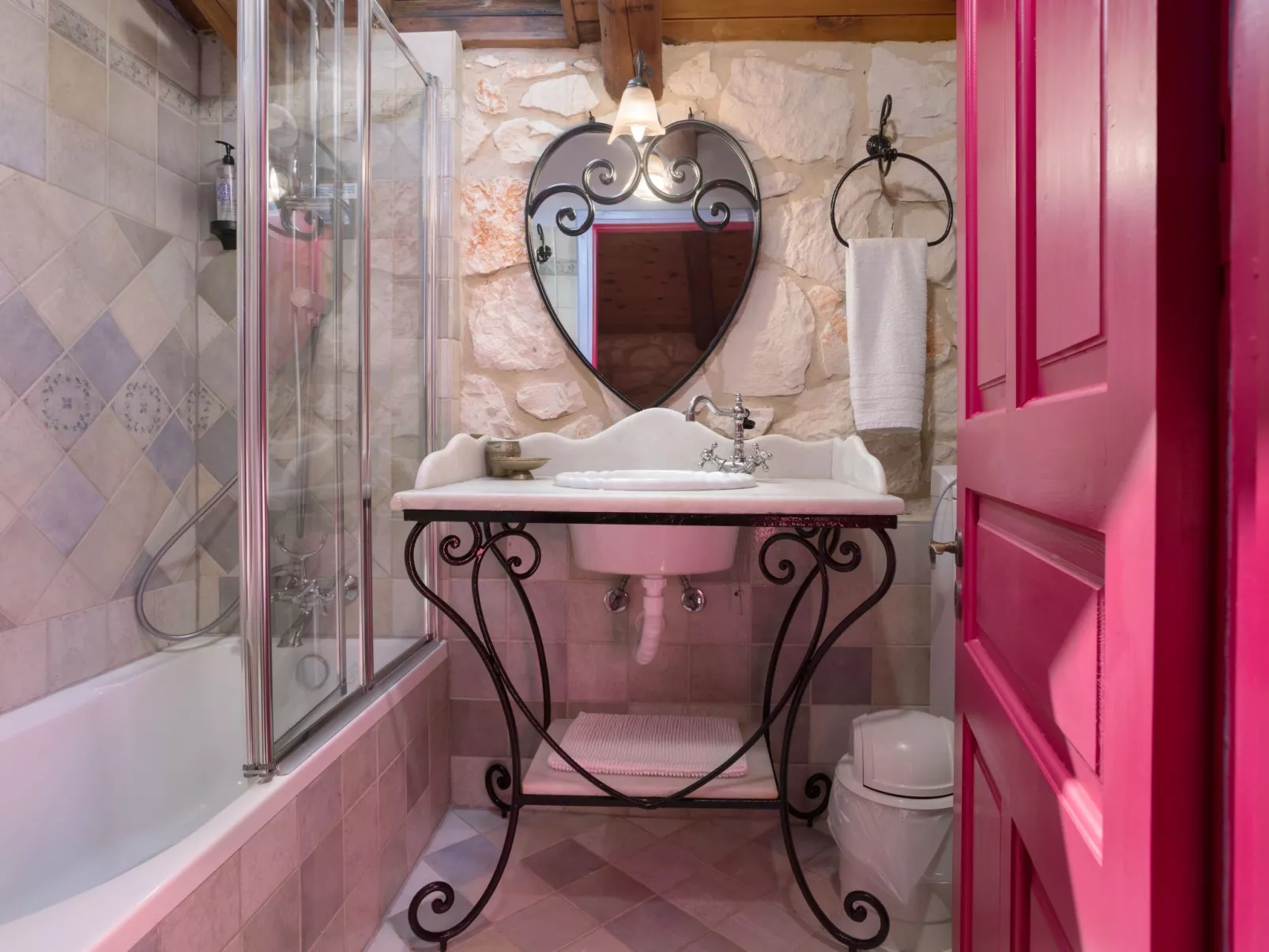 Villa Ariadne mit privatem Pool-Drinnen