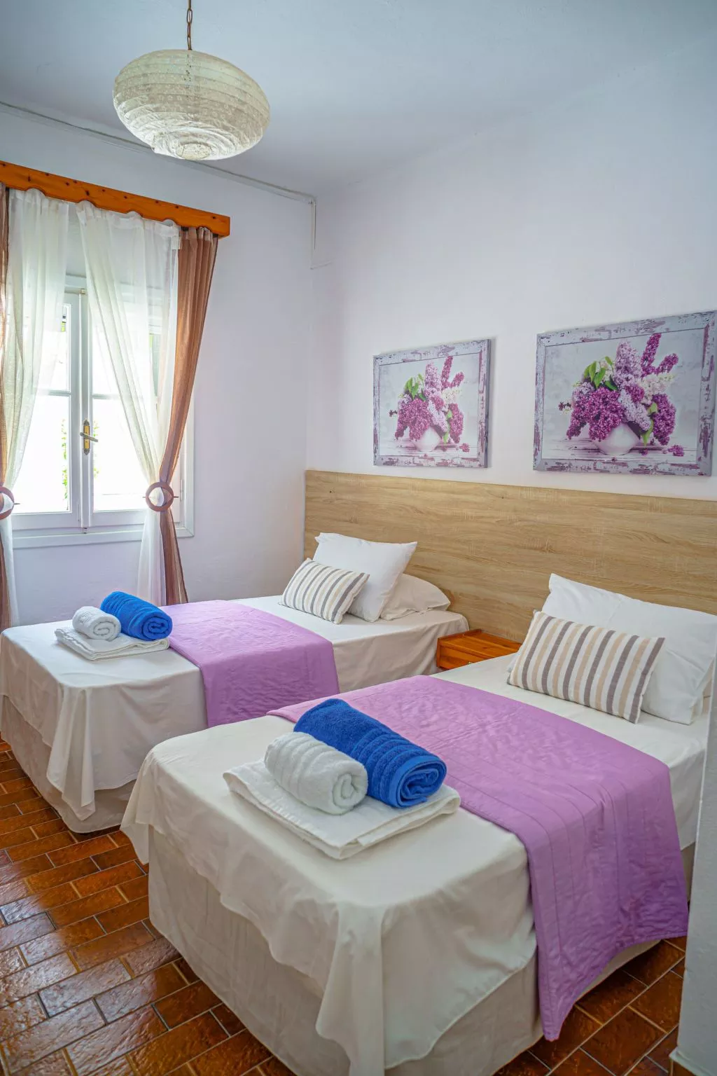 In Nisaki mit Pool-Drinnen