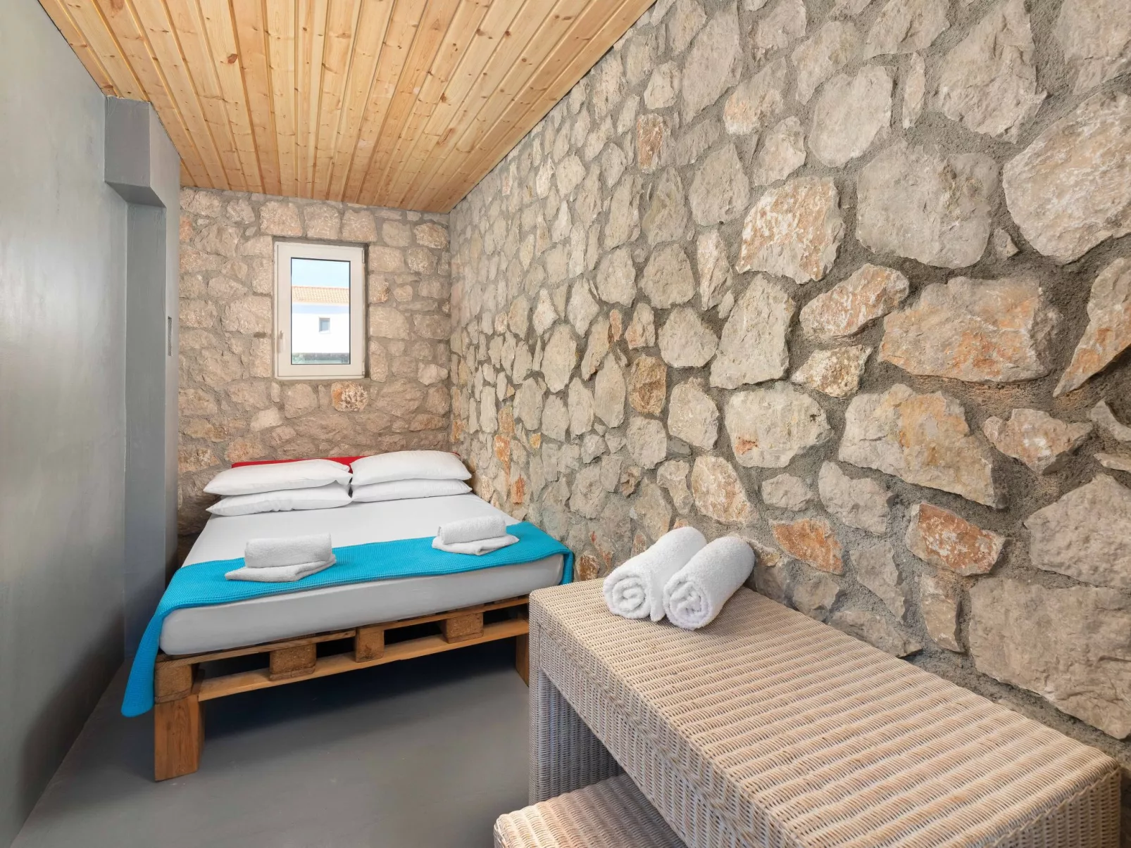 In Kolympia mit privatem Garten-Dedans