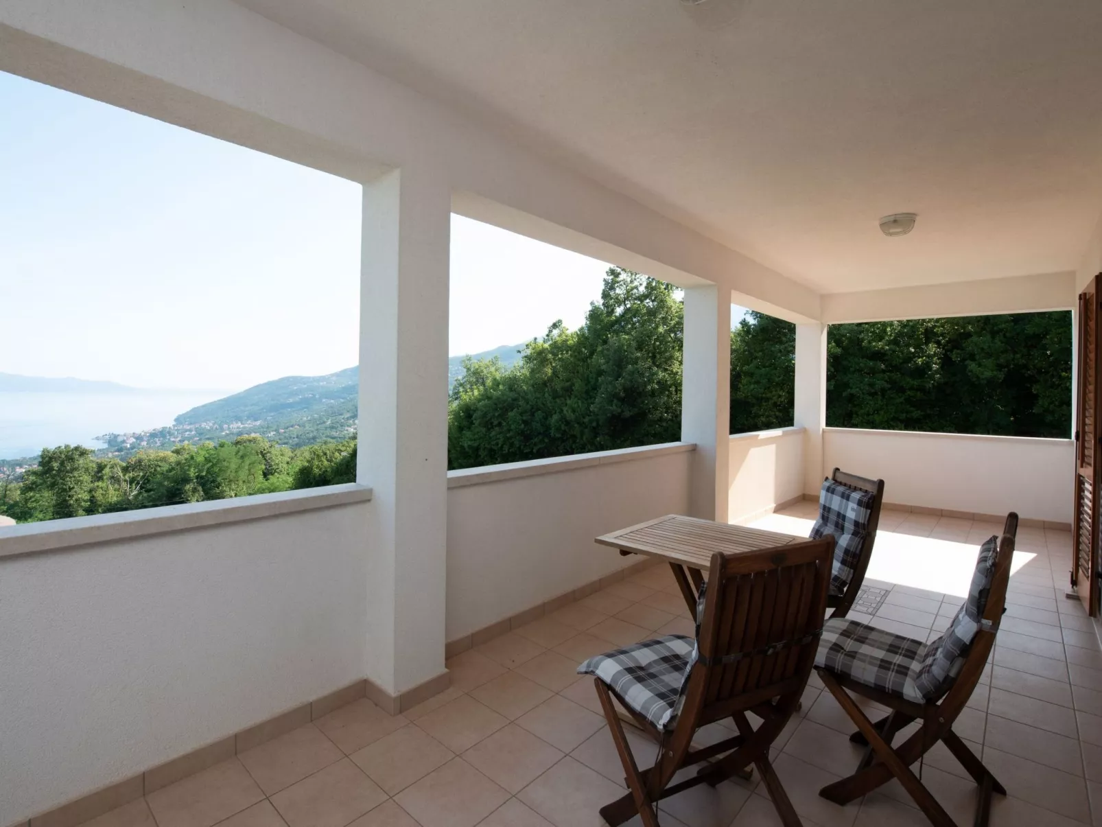 Anwesen "Vila Harmonia" mit Infinity-Pool-Outside