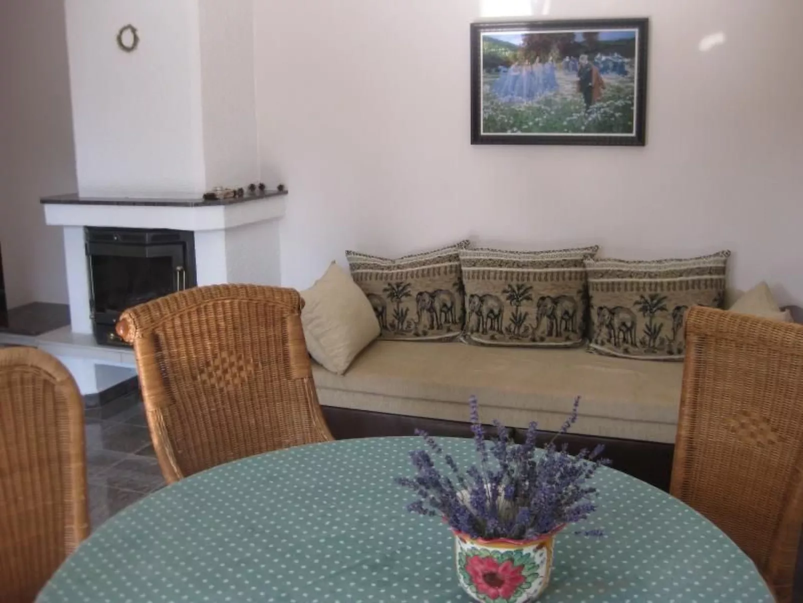 Geräumige Ferienwohnung Hannabella mit Garten-Dedans