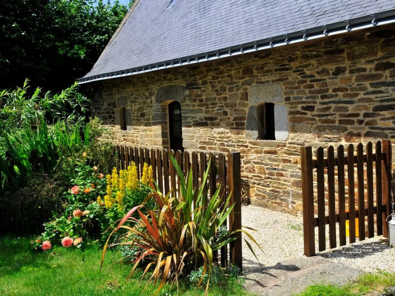 Domäne mit eigenem Garten und Grill-Dehors