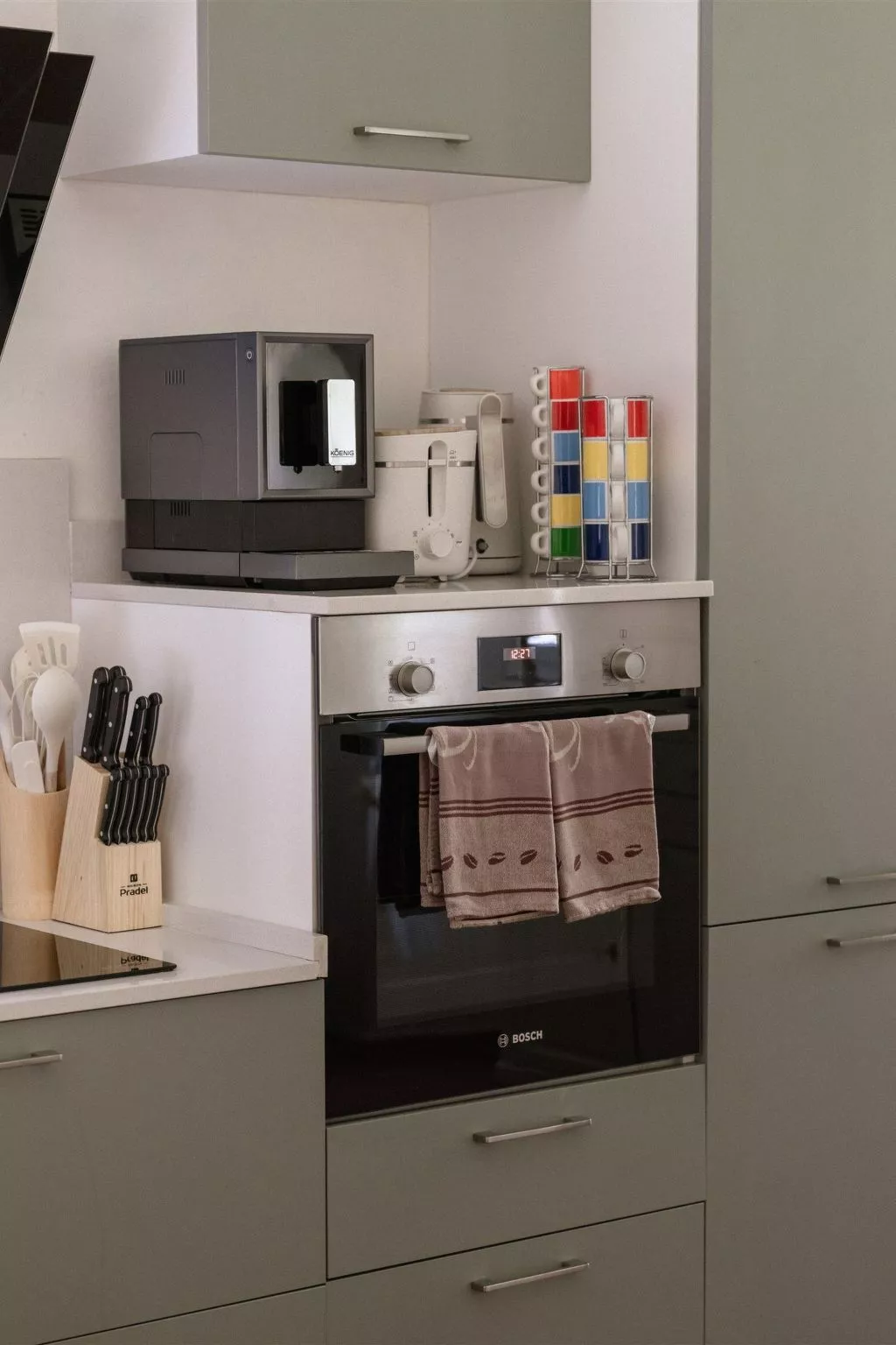 "Palazzo Branca" mit Blick auf den See.-Inside