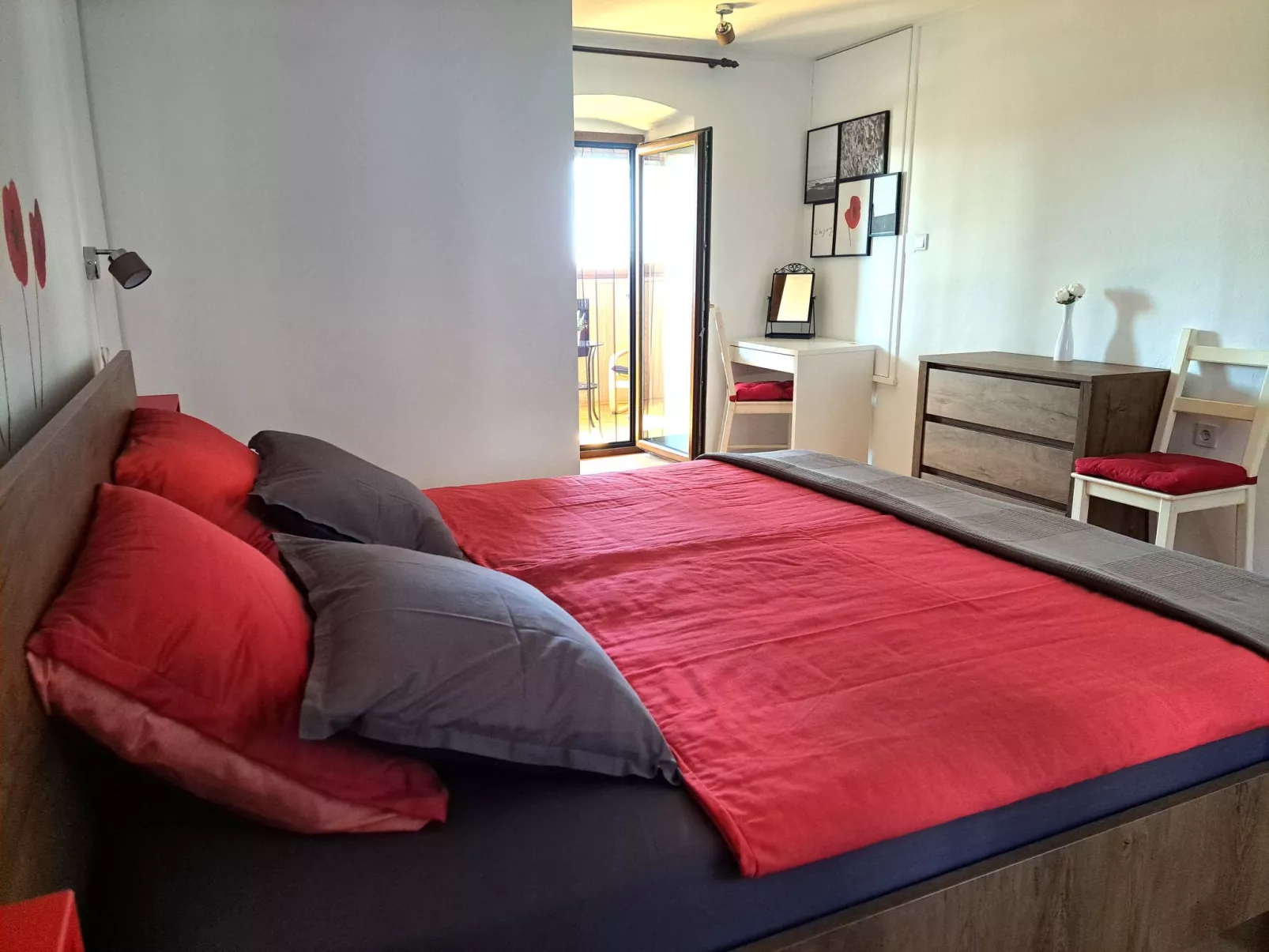 Haus Mirelia für zwei Personen mit Garten-Inside