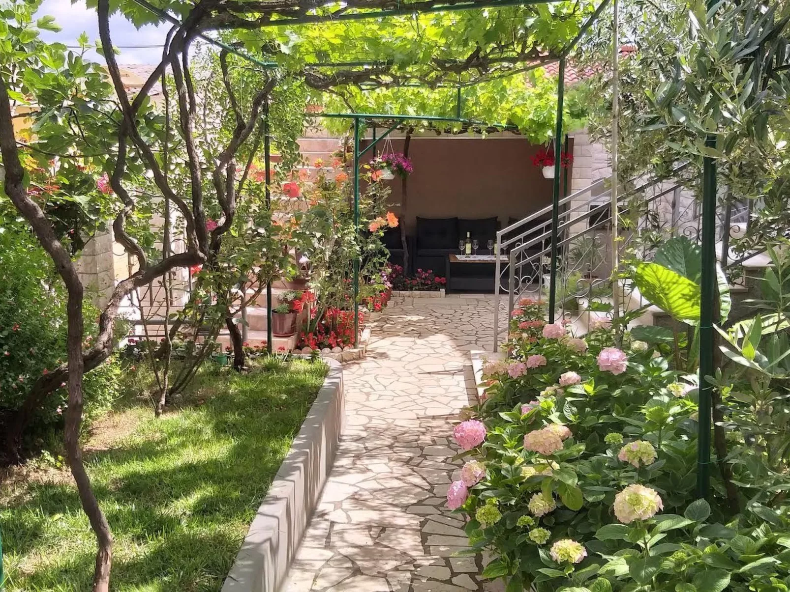 Apartman Oliva ****-Image-tags.info