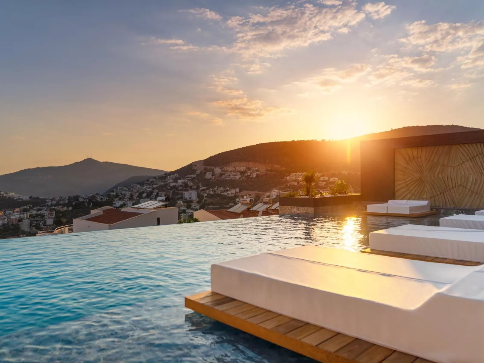 Designvilla mit Pool und spektakulärer Aussicht-Inside