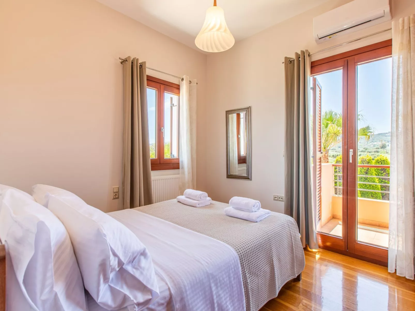 Cold Crest Haus-Inside