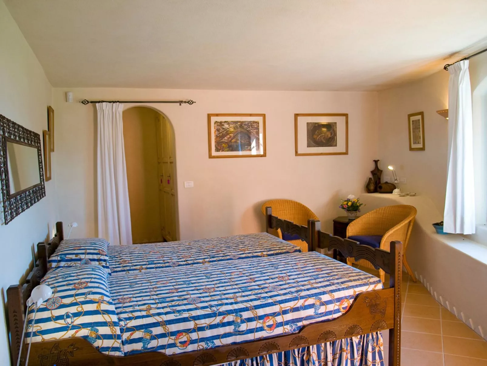 Villa Isabel, Meer- und Strandblick, Schwimmbad und Jacuzzi-Inside