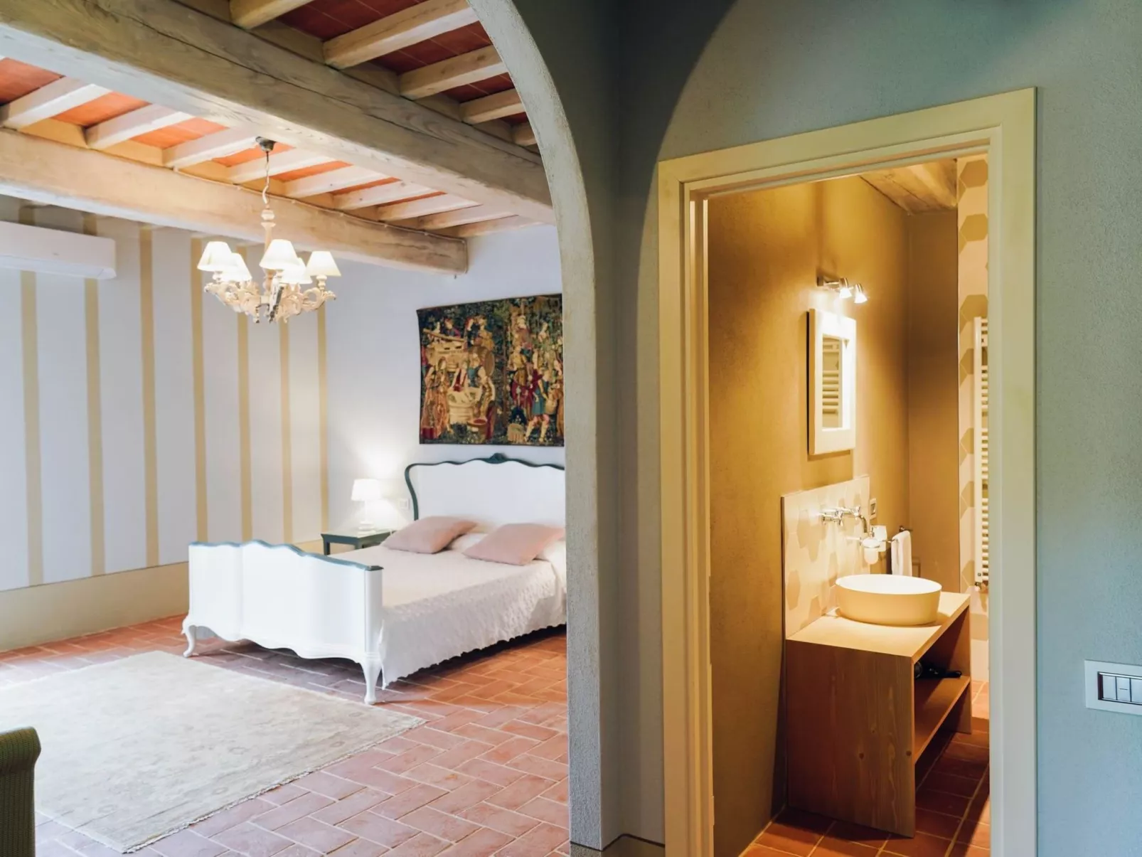 Wohnung 'Portico T5 rota' mit Schwimmbad-Dedans