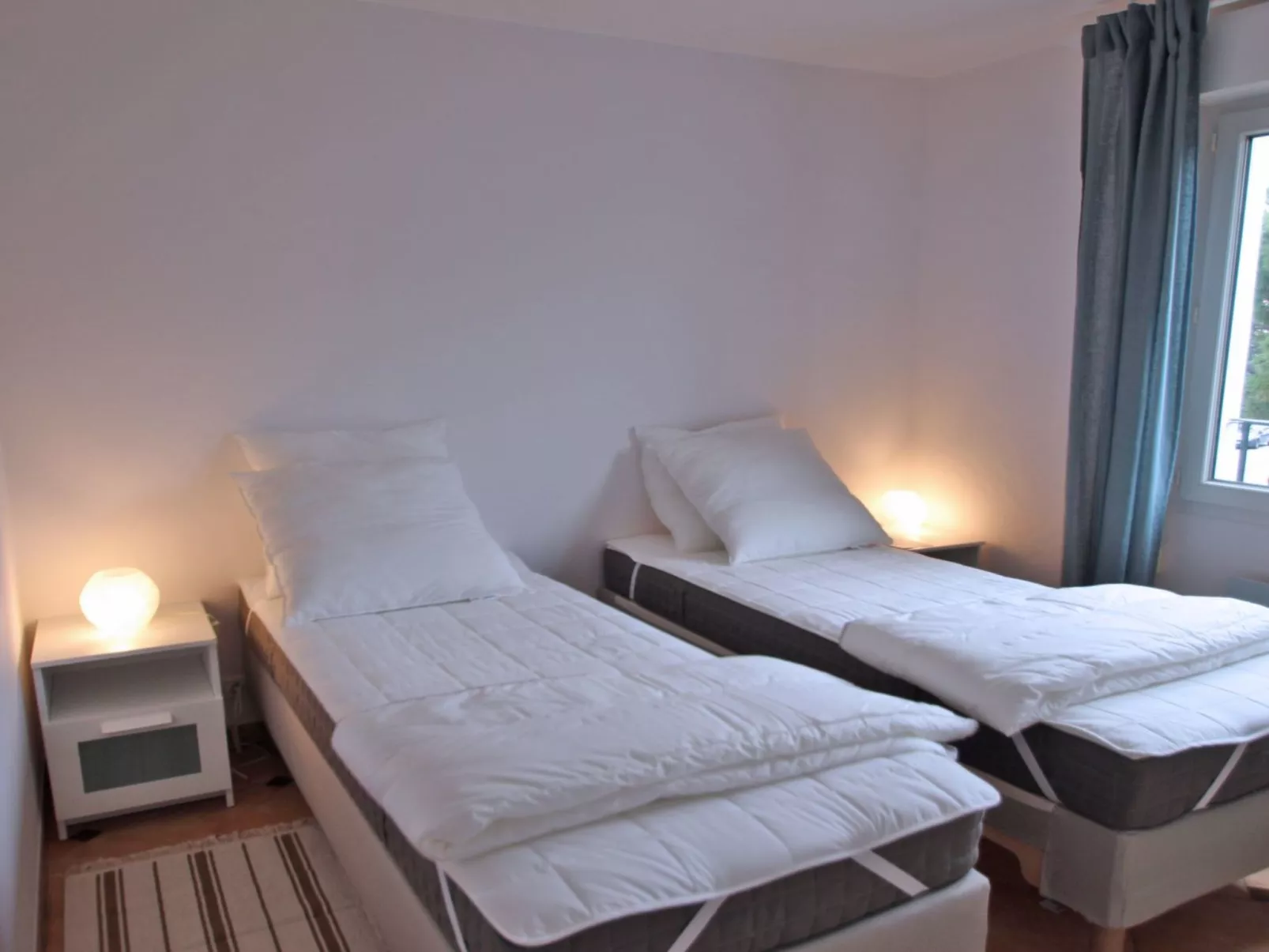 Appt T3 - 4 pers - Climatisation - Piscine-Inside