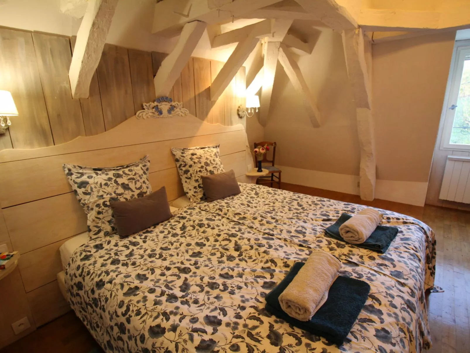 Komfort, Ruhe, privater Pool, EV-Ladestation-Dedans