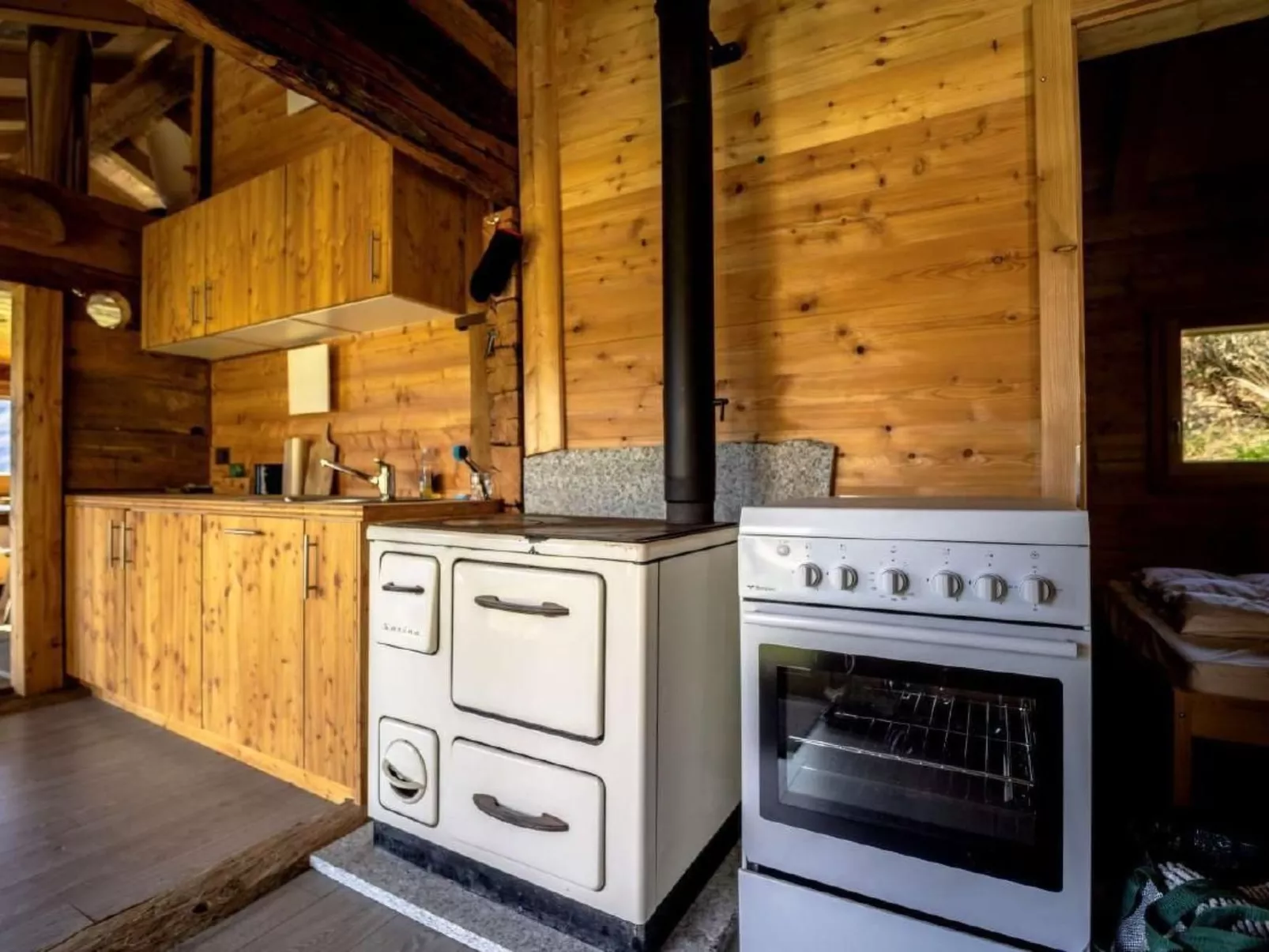 Alp 2100 - Mayen exklusiv-Drinnen