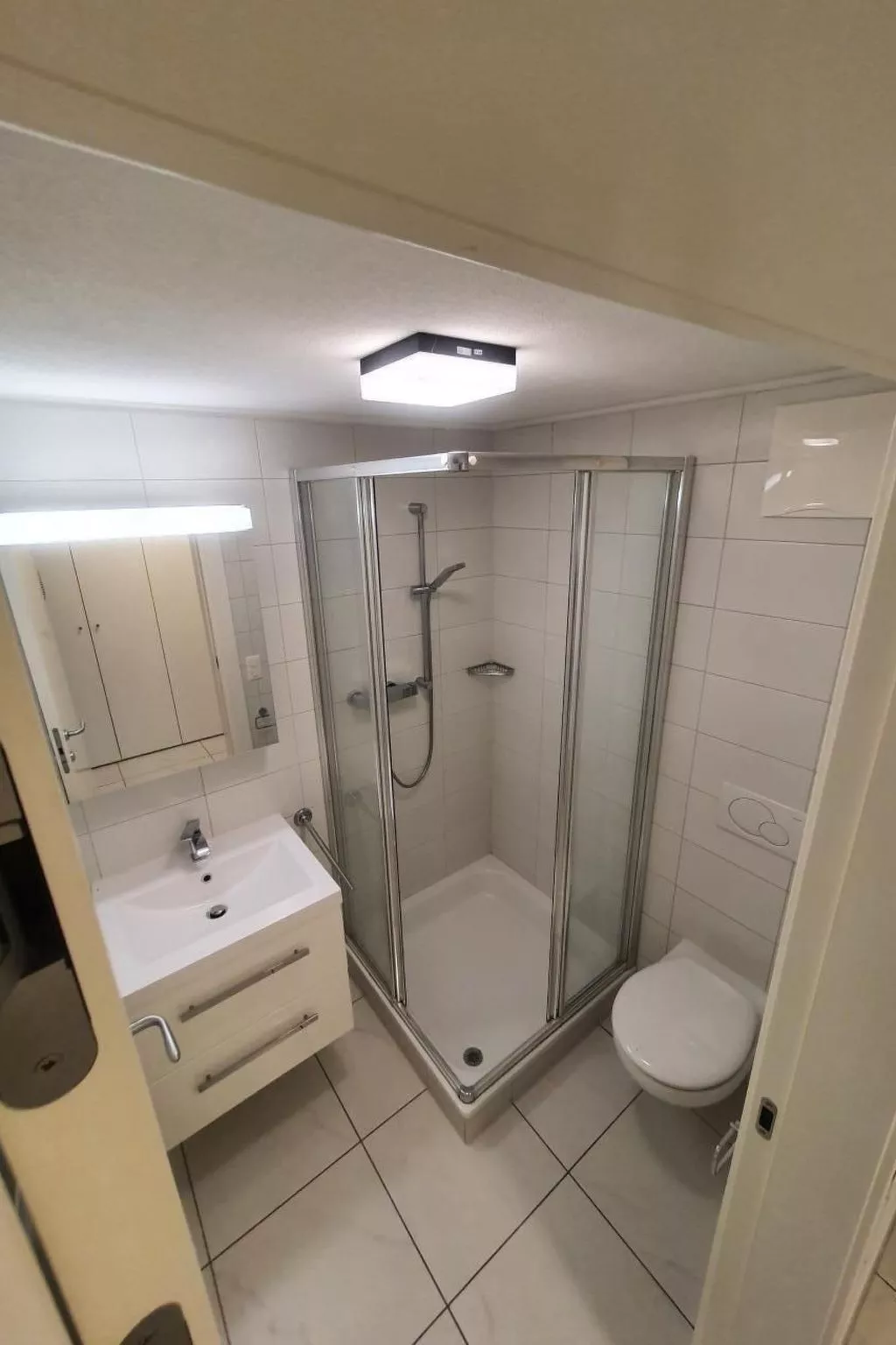 Süsse Wohnung Apt 106-Inside