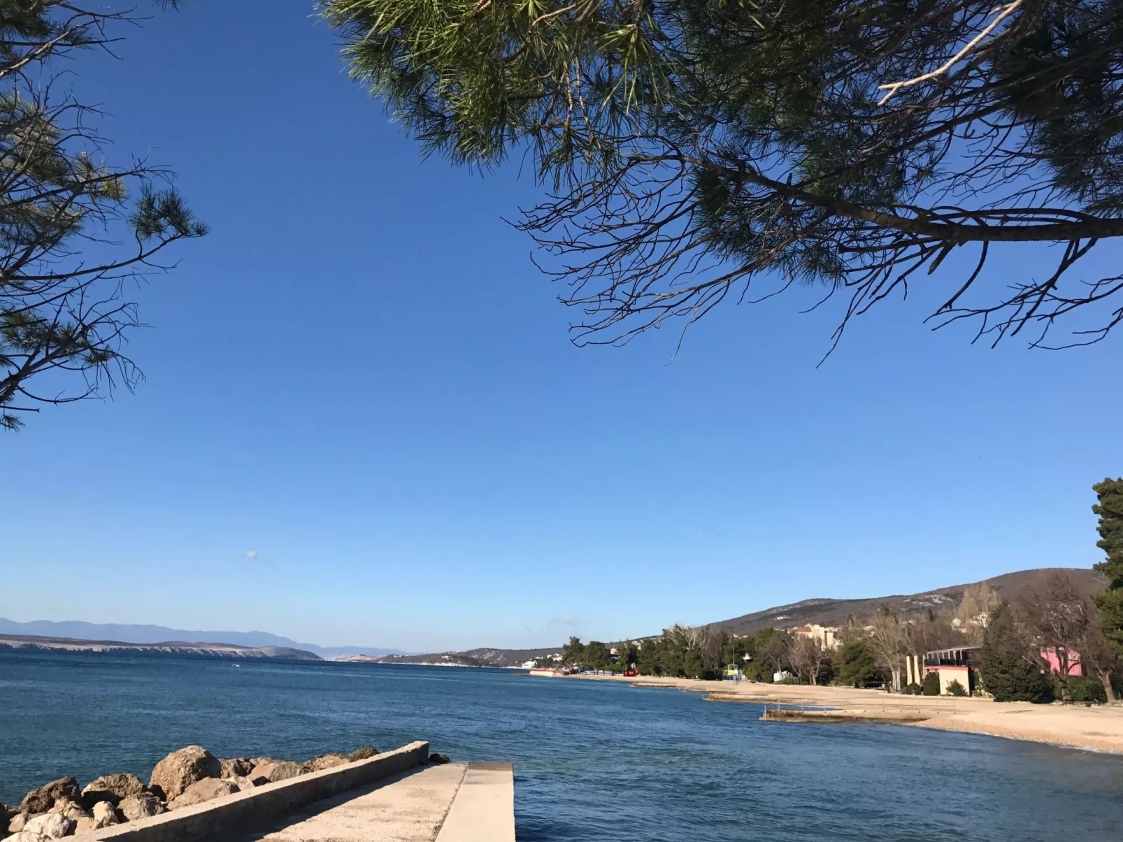 „Kleine Villa Tony“-Image-tags.info