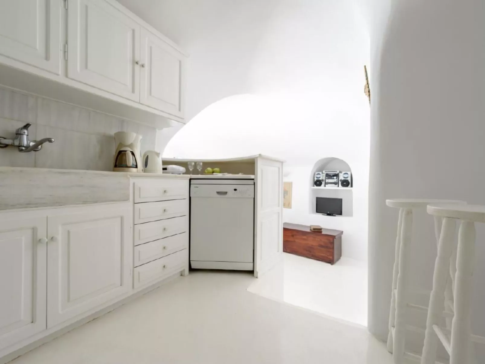 Charaktervolle Villa mit Tauchbecken und fantastischer Aussicht-Inside