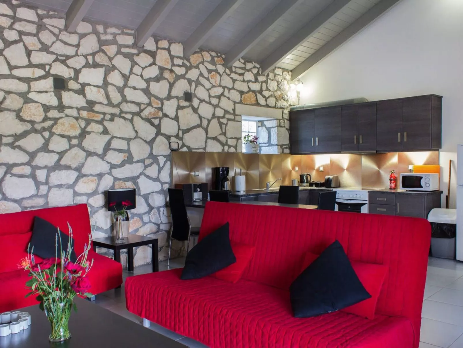 Villa mit zwei Schlafzimmern für 6 Personen. Parken, WiFi-Image-tags.info