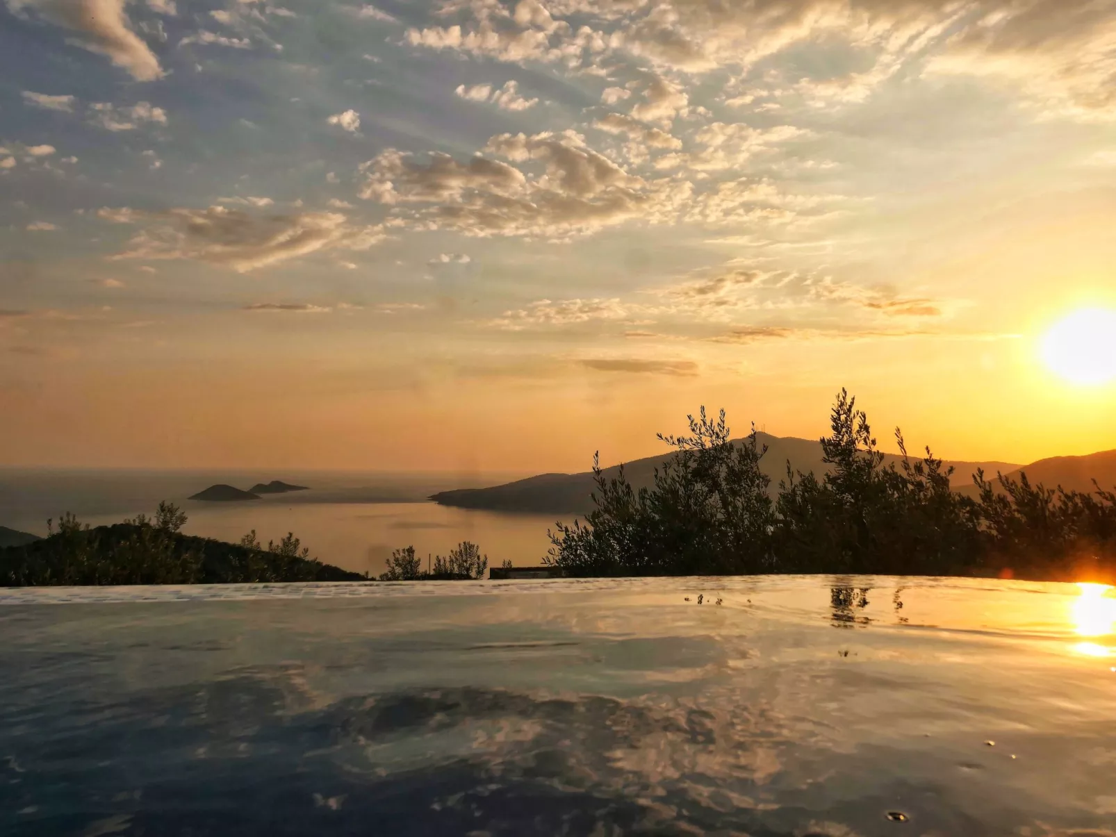 Rustikales Natursteinhaus an der Bucht von Kalkan-Image-tags.info