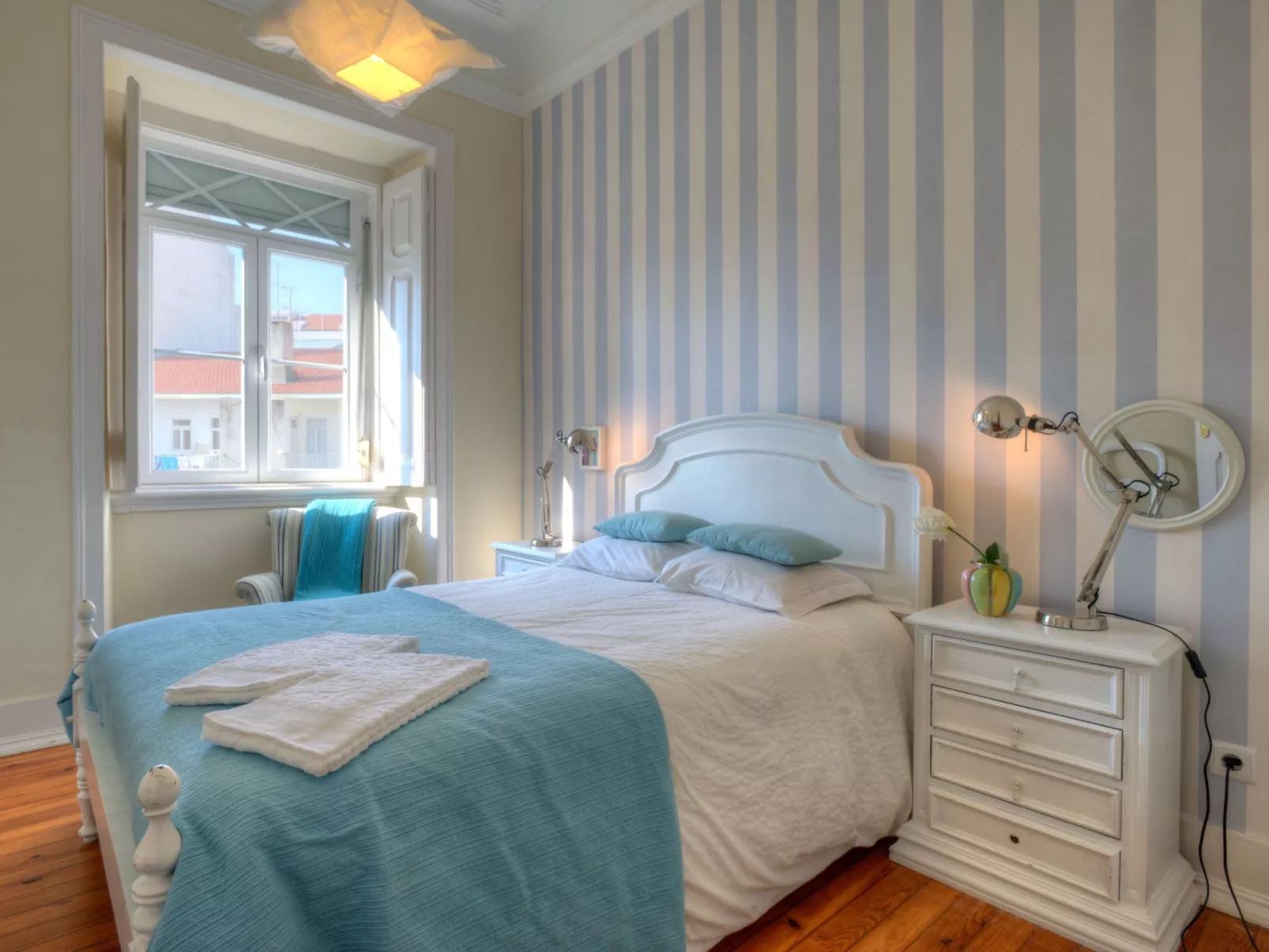 Großzügige Wohnung für 17 Personen in Lissabon-Inside