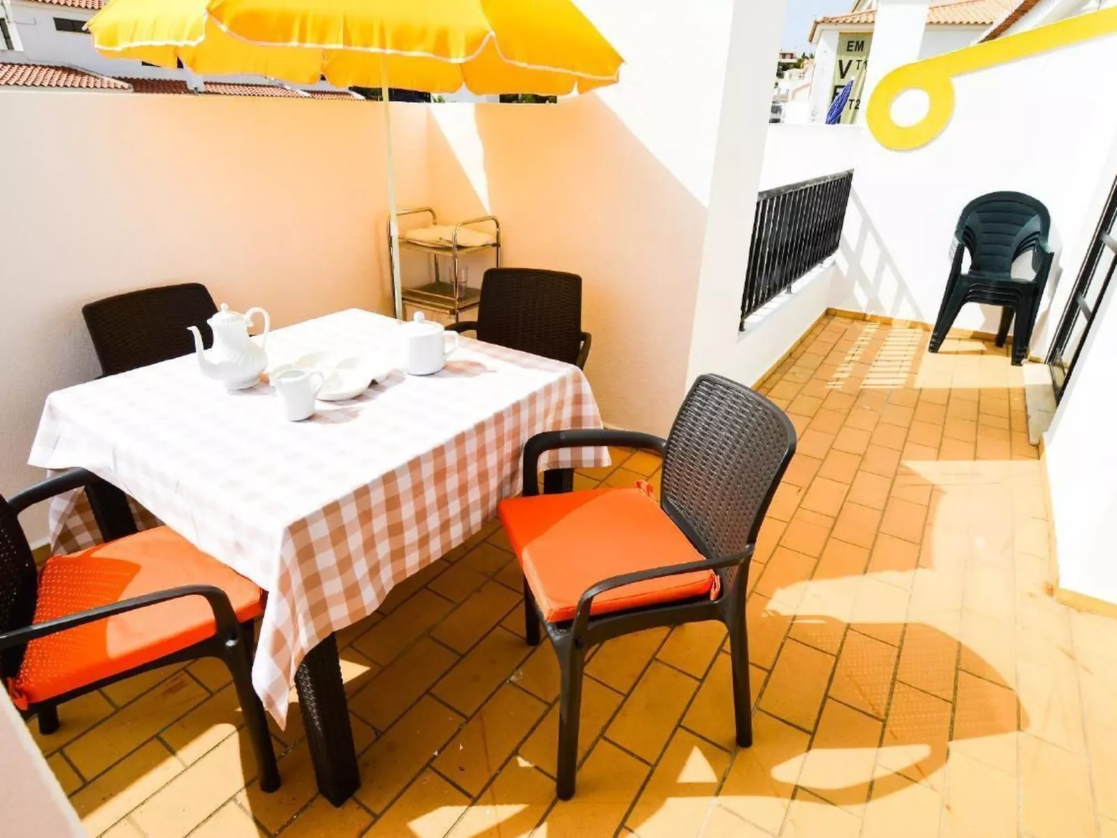 Charmante Wohnung im Zentrum Strand Carvoeiro-Image-tags.info