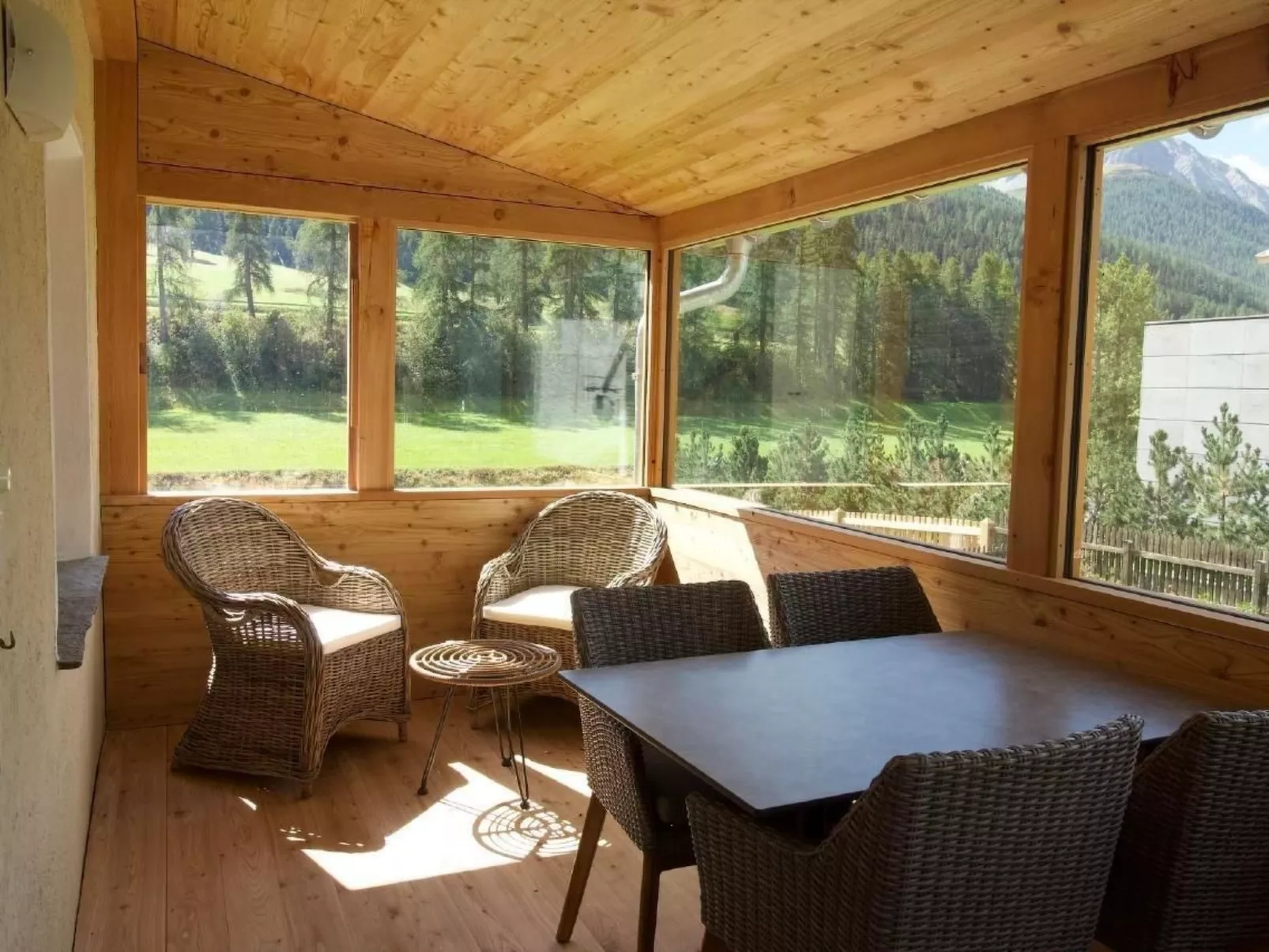 Sulai-Image-tags.info