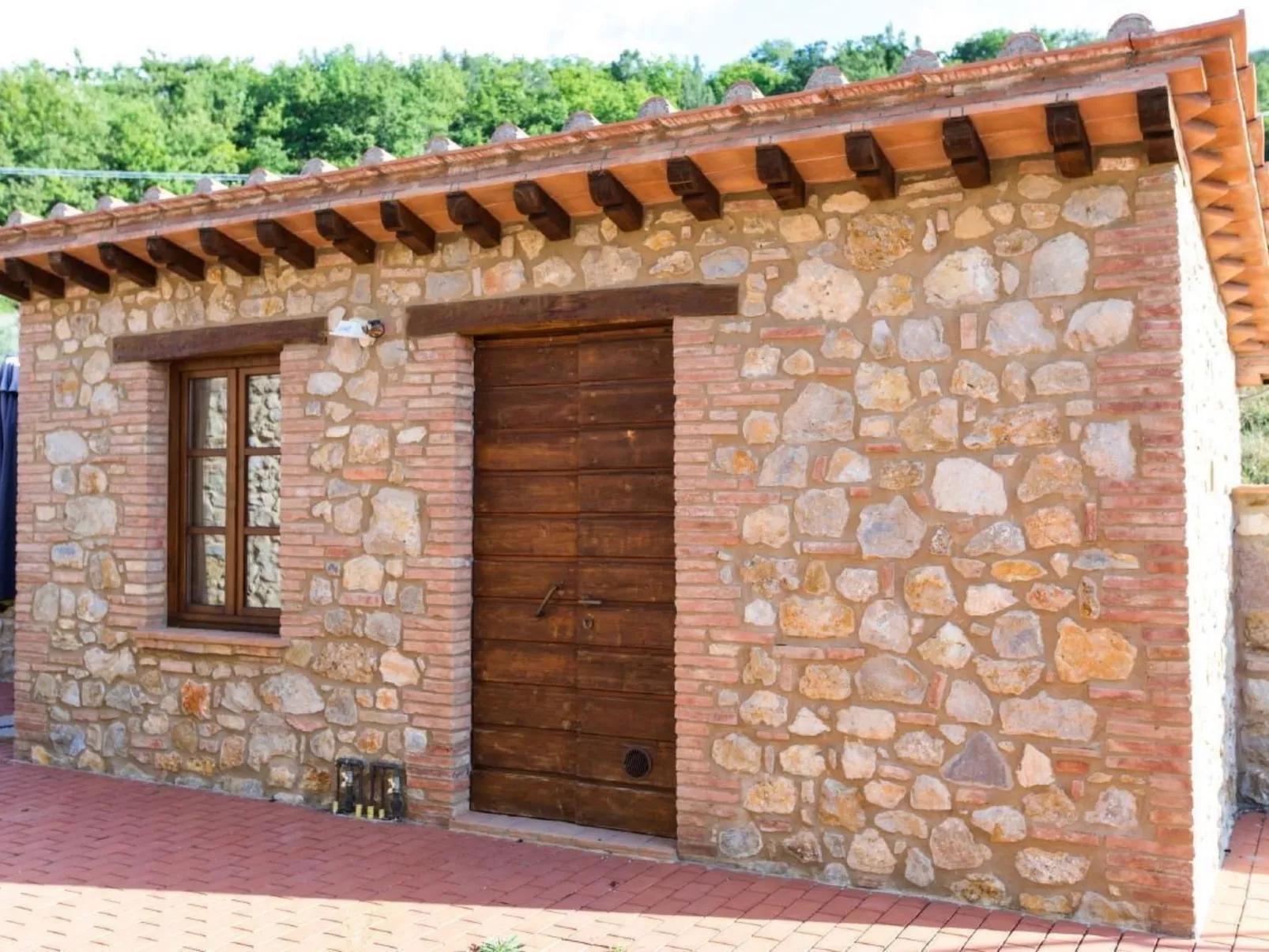 Wohnung mit Garten, Grill und Terrasse-Draußen