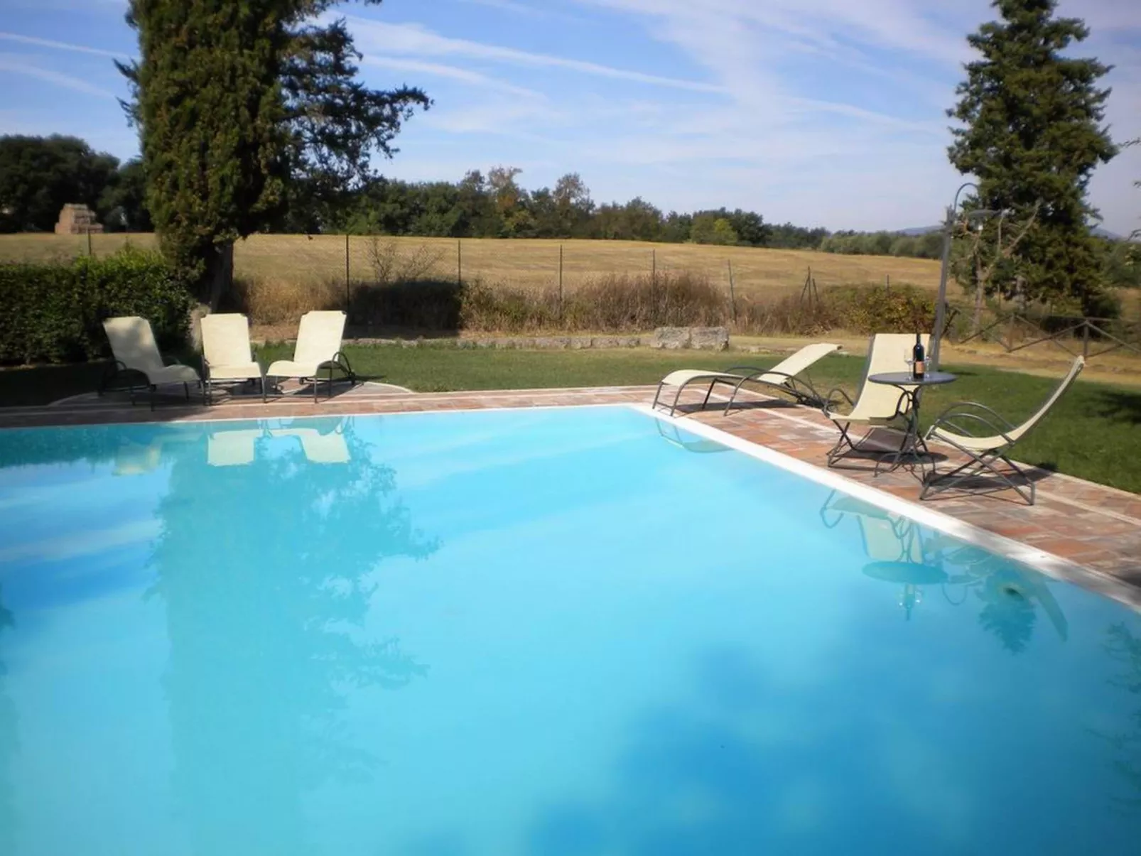 Santinovo Scheune Wohnung-Outside